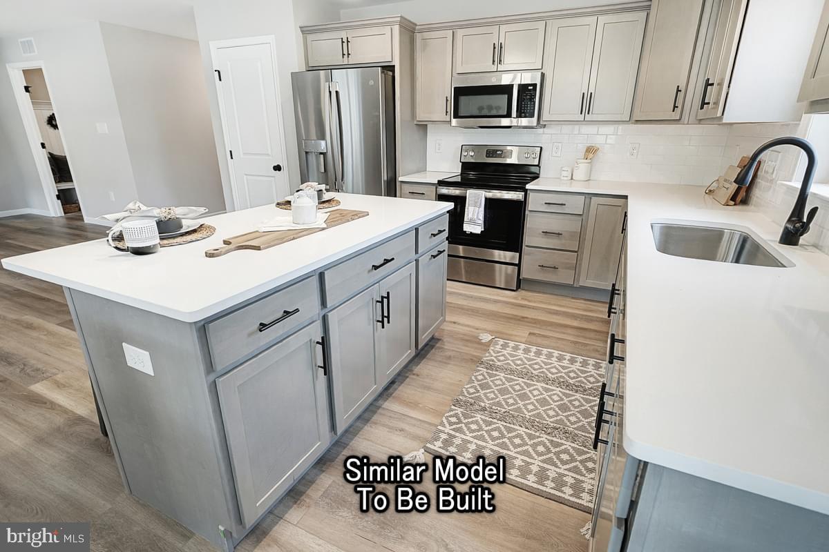 SUMMIT RIDGE - Residential