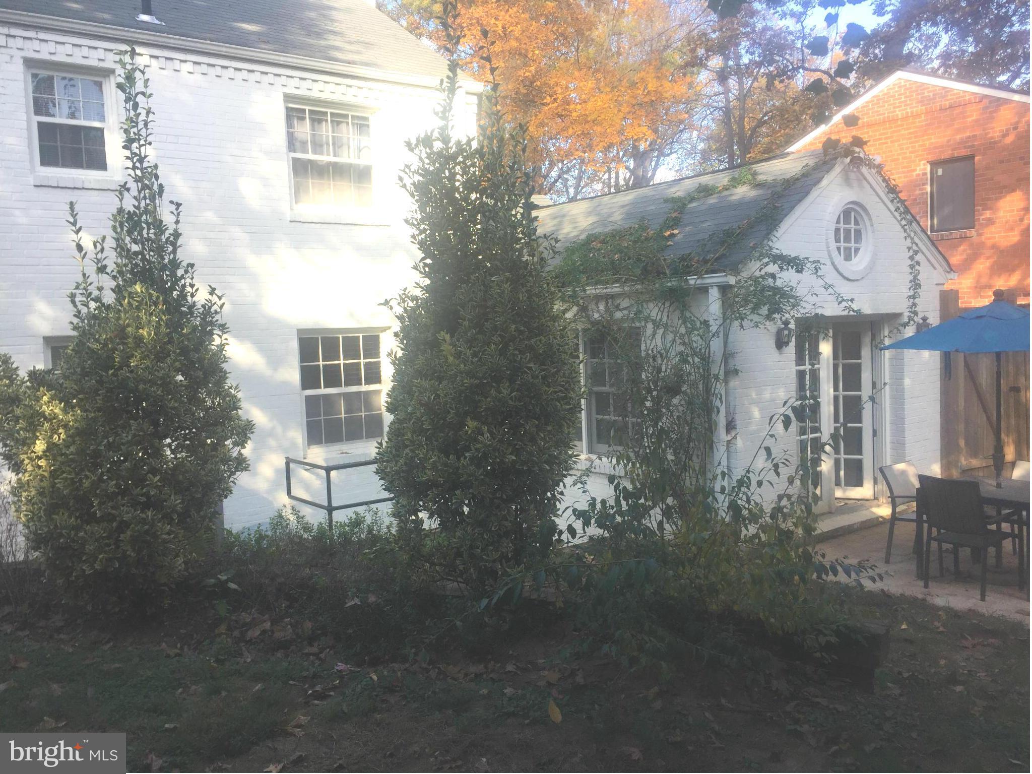 LEE HEIGHTS - Residential Lease