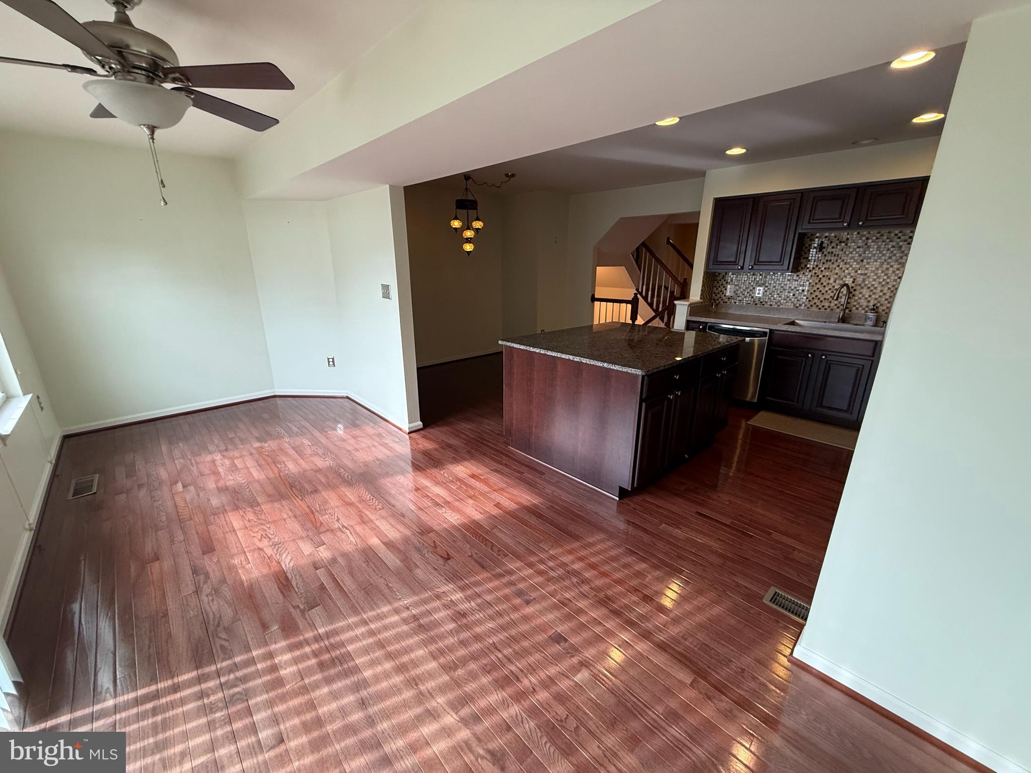 7211 MAIDSTONE PLACE 201