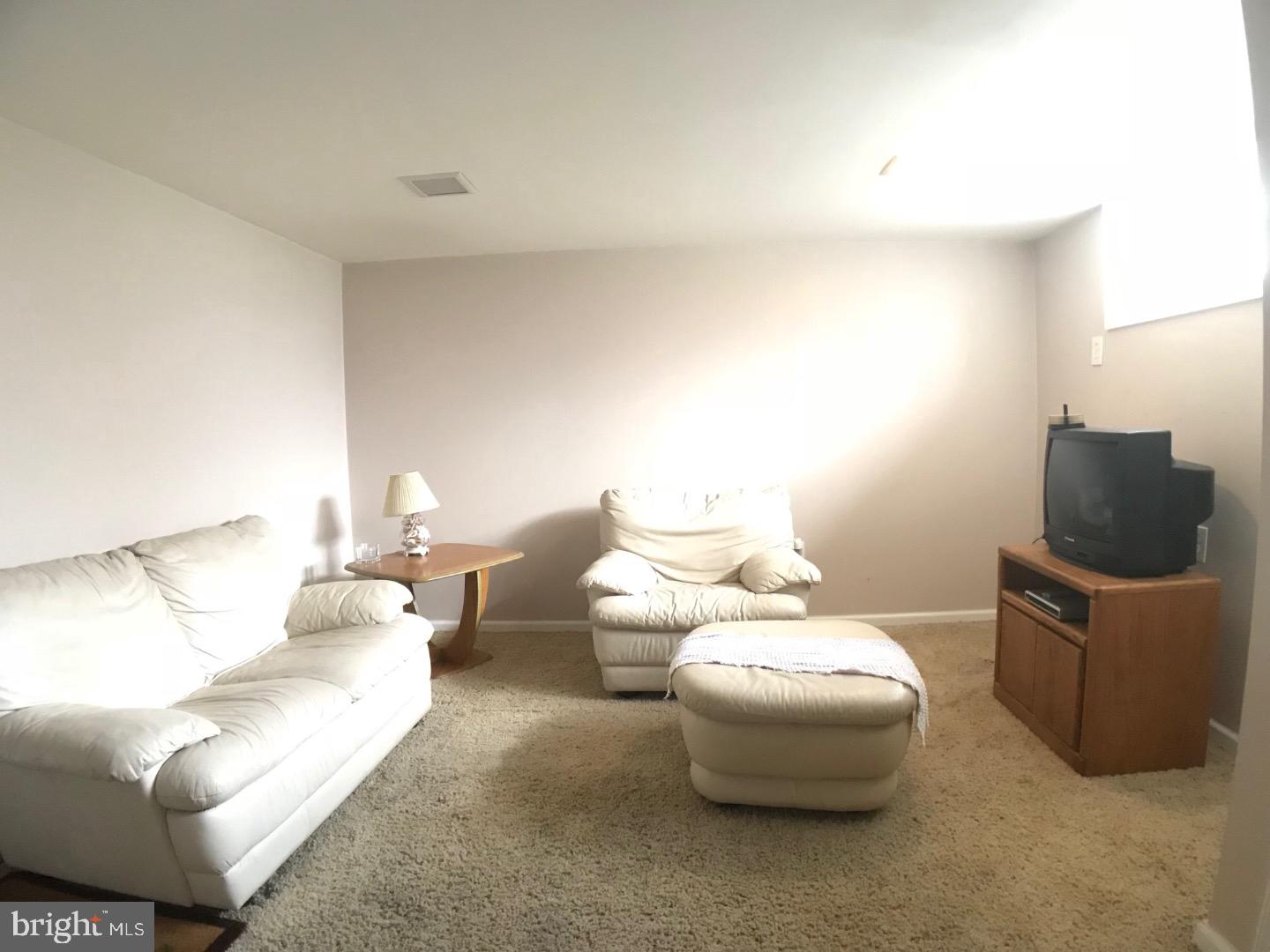 MAYFAIR - Residential
