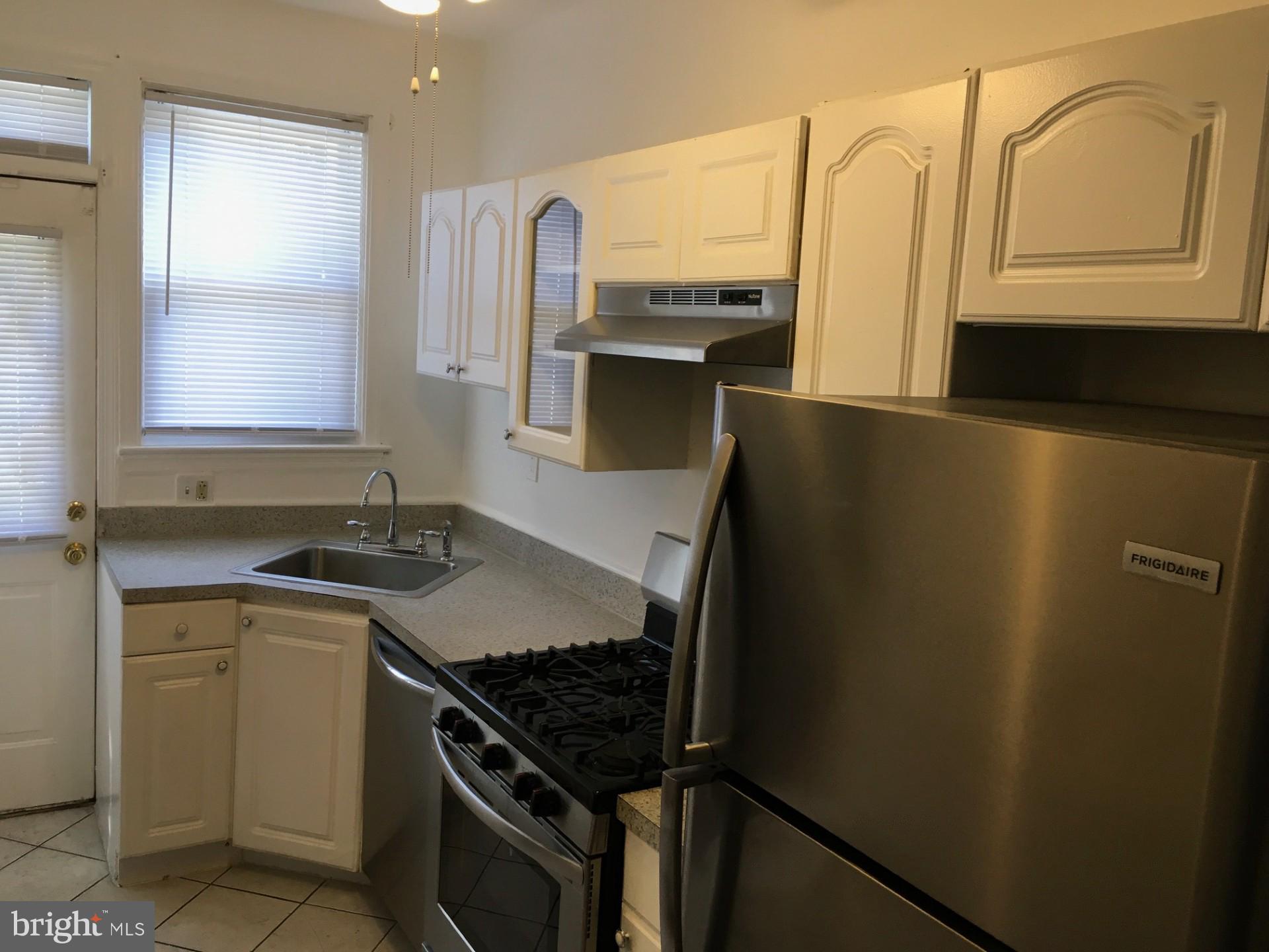 GREEN SPRING - Residential Lease