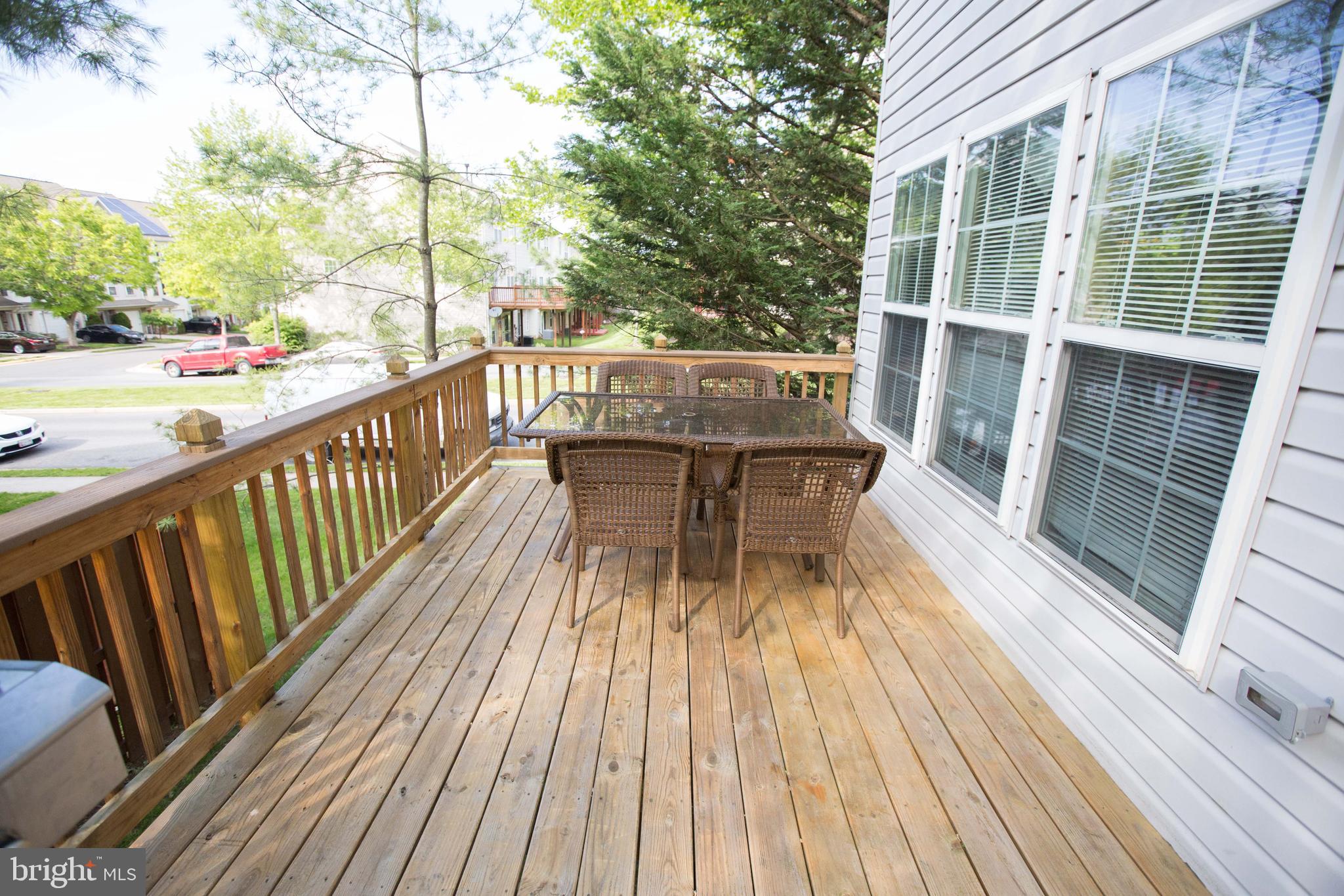 RUSSETT - Residential