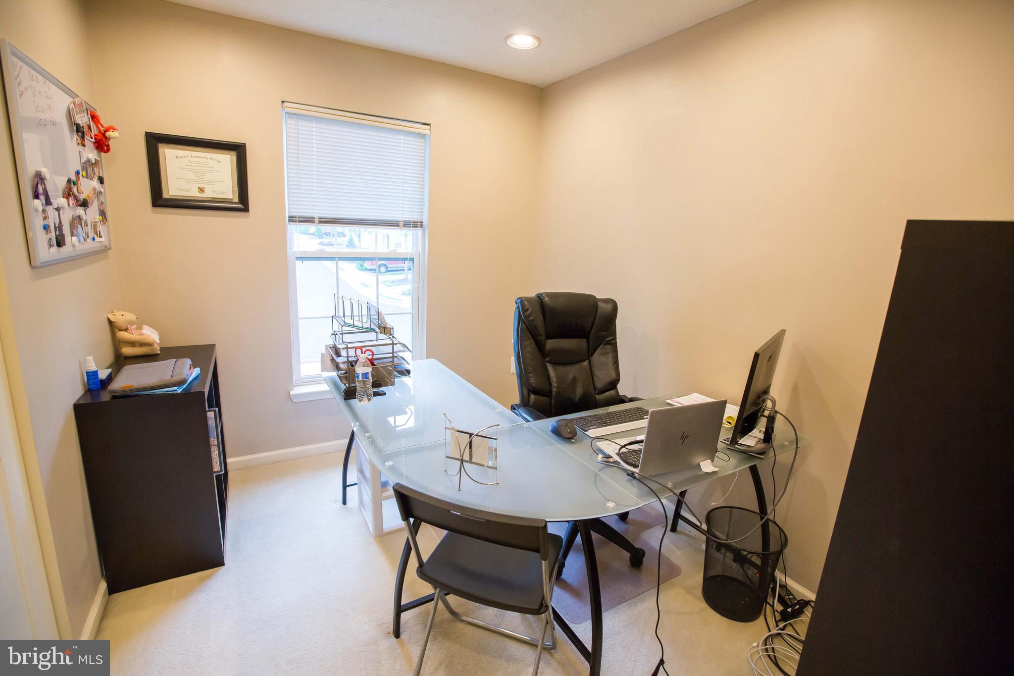 RUSSETT - Residential