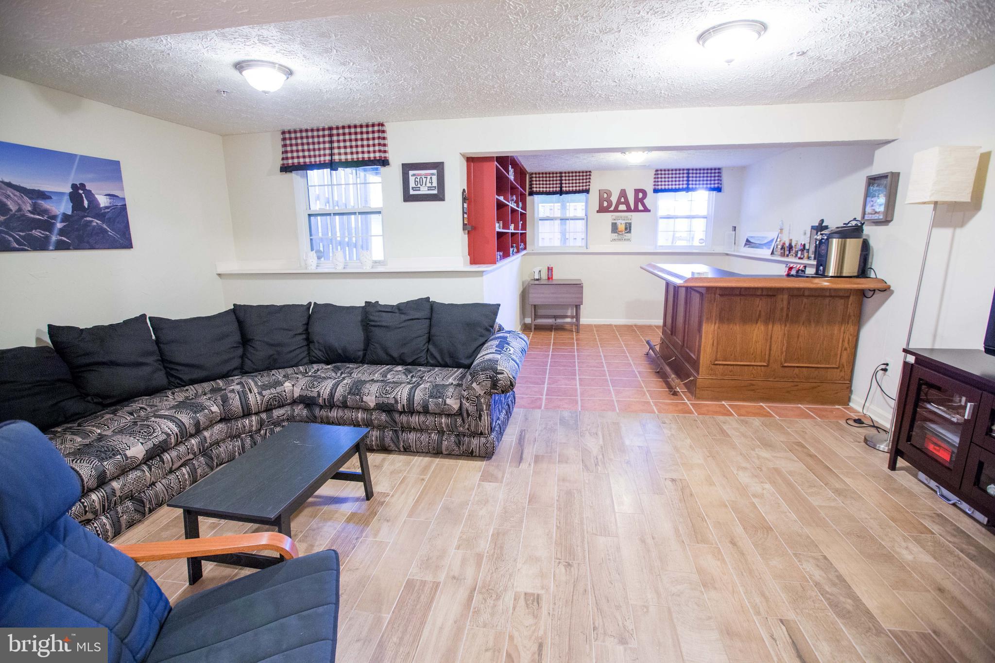 RUSSETT - Residential