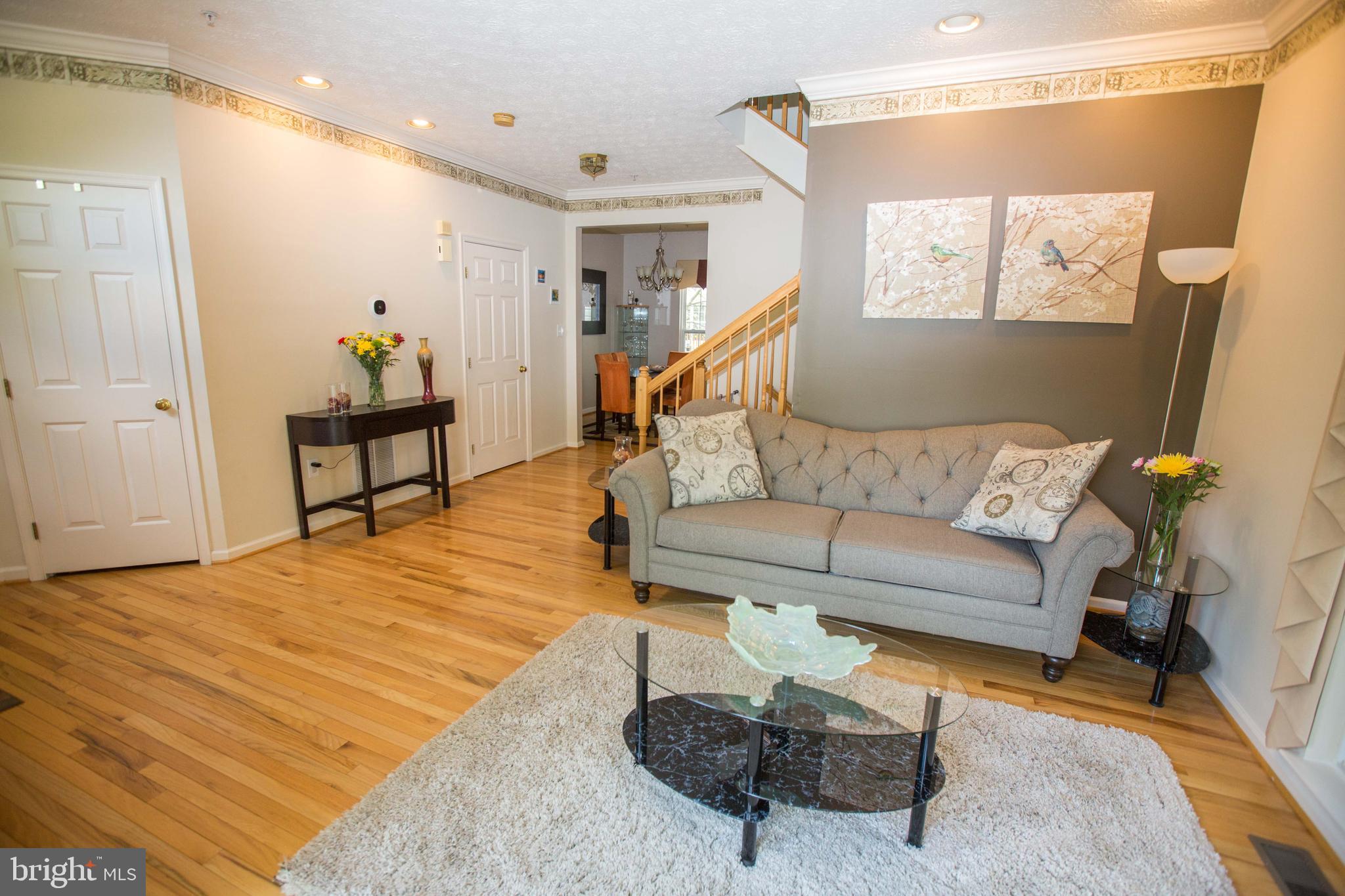 RUSSETT - Residential