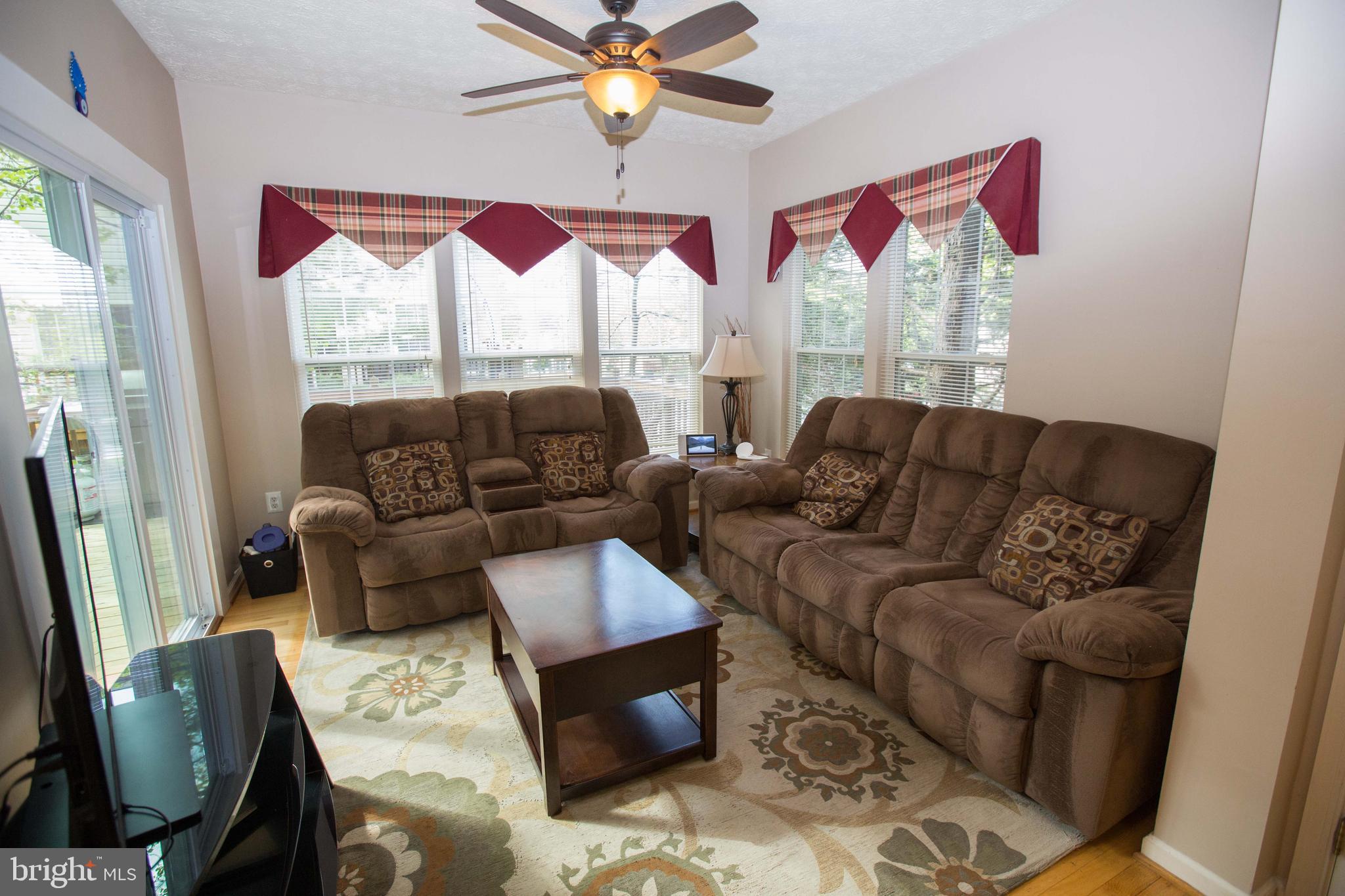 RUSSETT - Residential