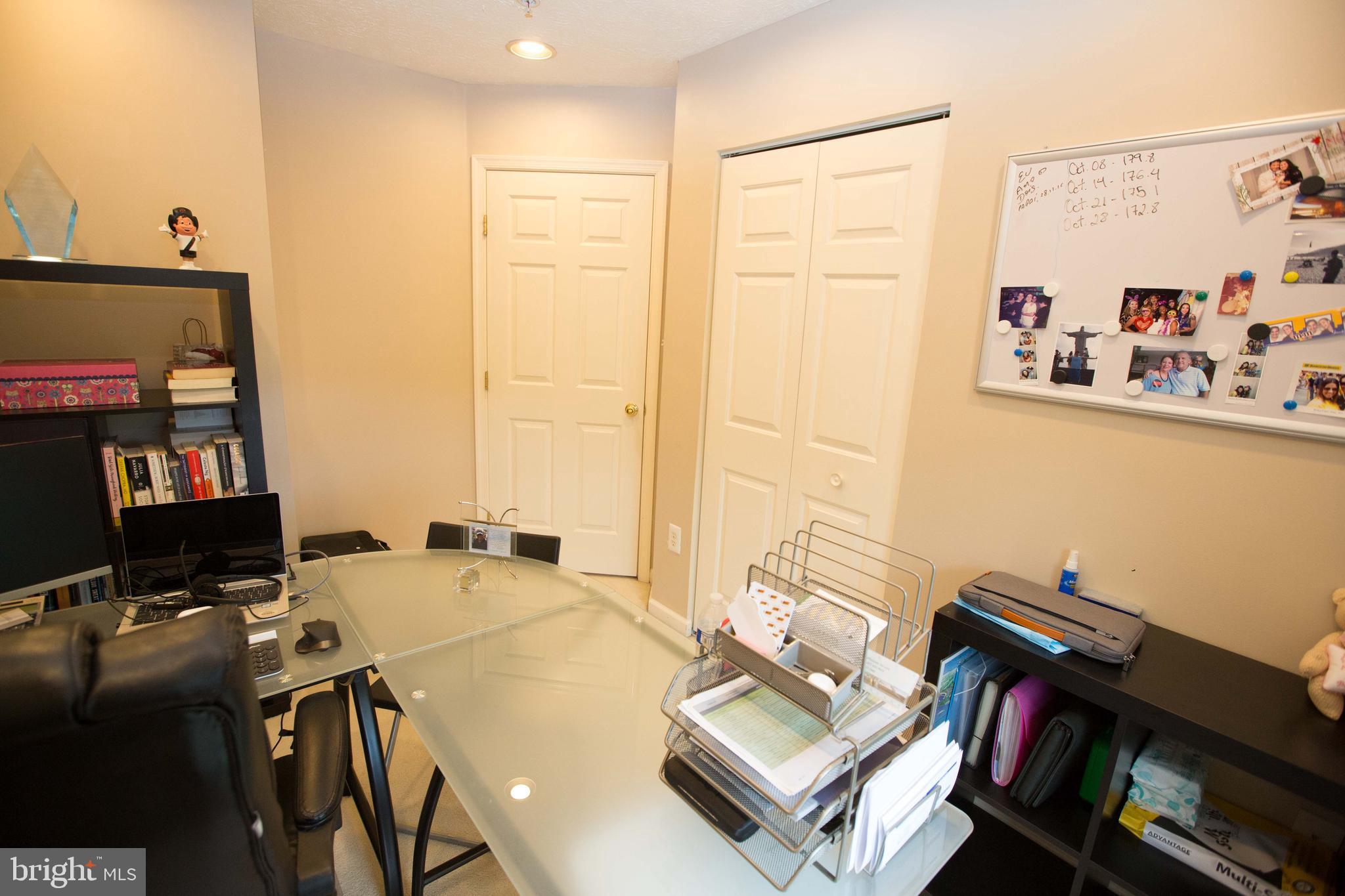 RUSSETT - Residential