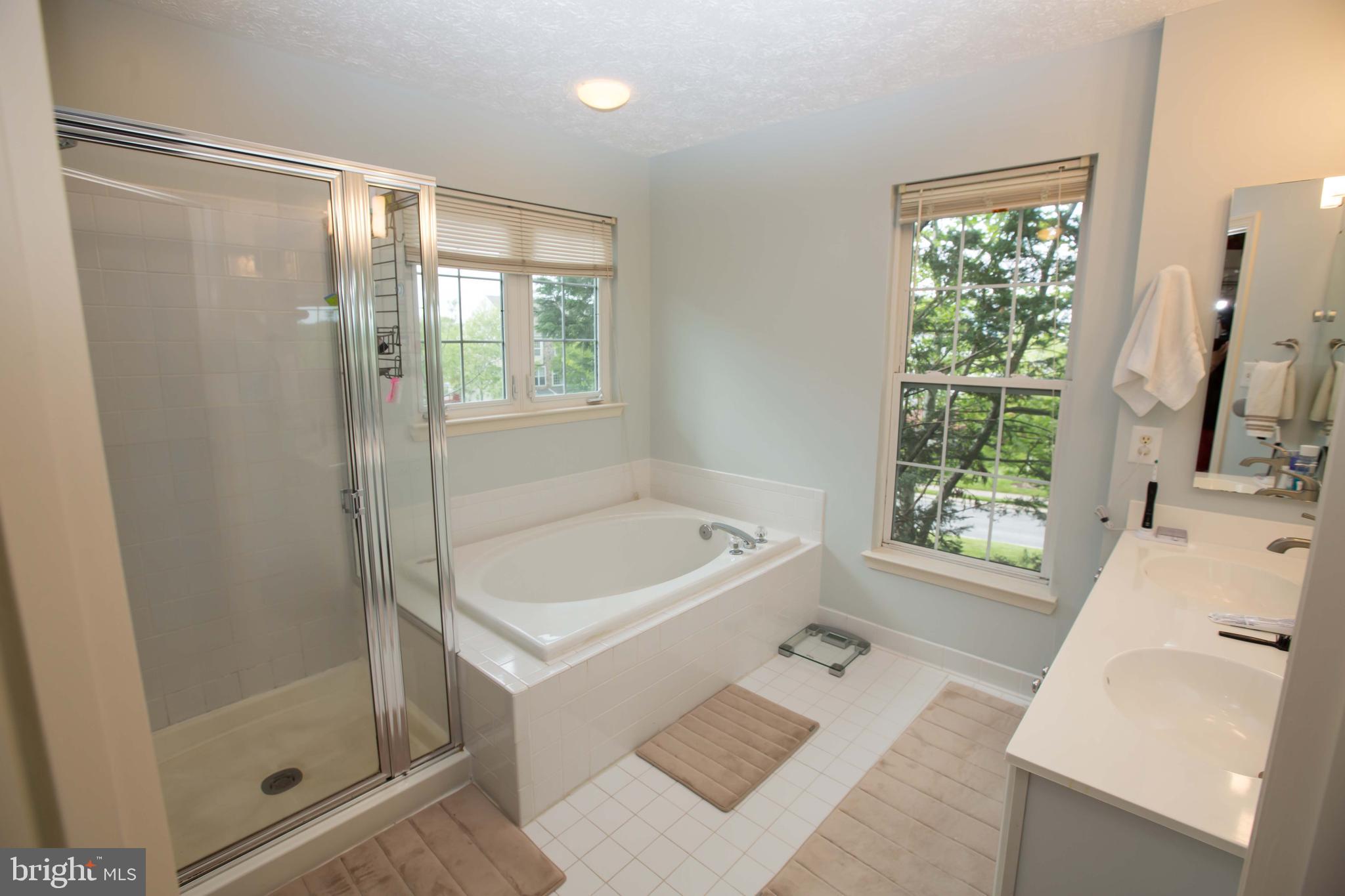 RUSSETT - Residential