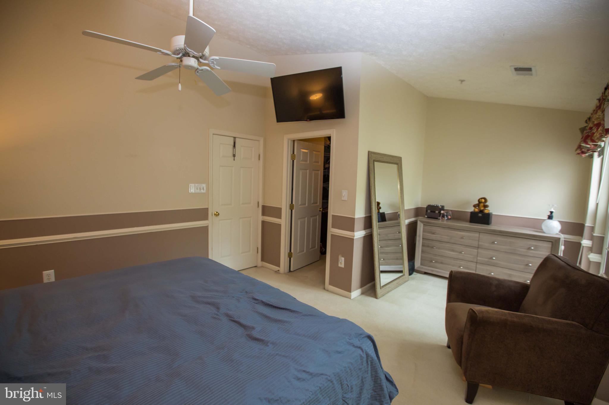 RUSSETT - Residential