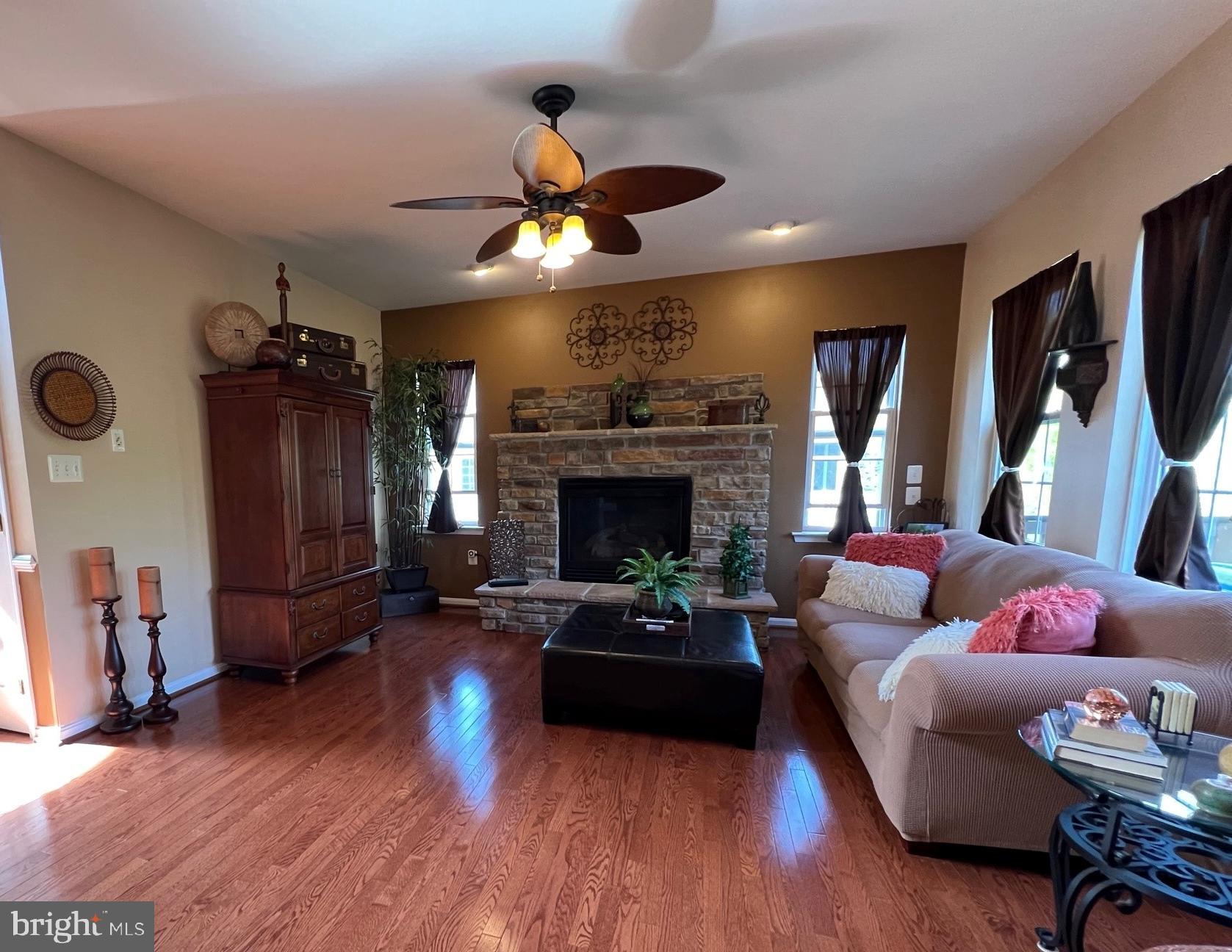 VILLAGES AT LEONARDTOWN - Residential