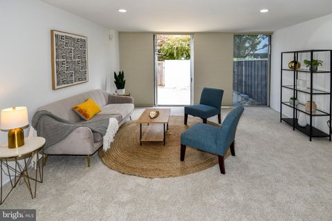 Photo of 354 N Street SW #354, WASHINGTON, DC 20024 (MLS # DCDC2220332) Photo of 354 N Street SW #354, WASHINGTON, DC 20024 (MLS # DCDC2220332)