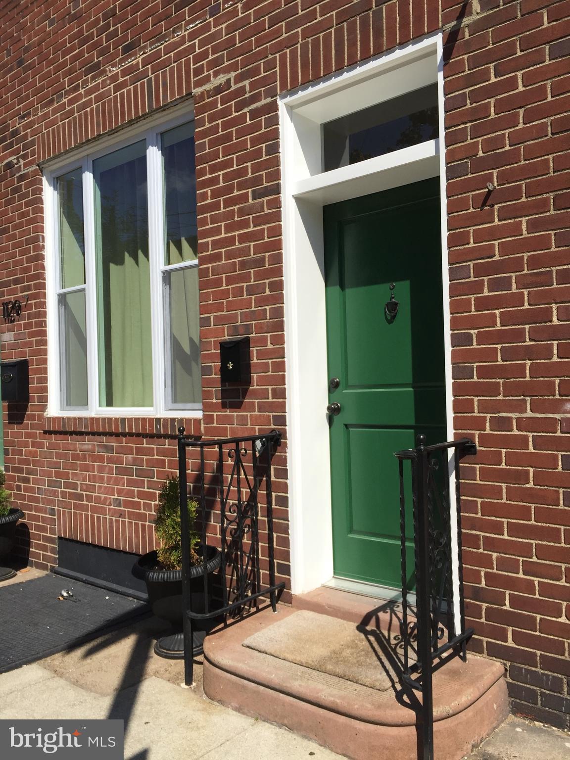Amazing, renovated first floor Passyunk apartment with fully equipped kitchen, laundry in the basement, space for additional storage and parking lot for easy parking only blocks away! Tenant pays electric. Landlord pays gas!
