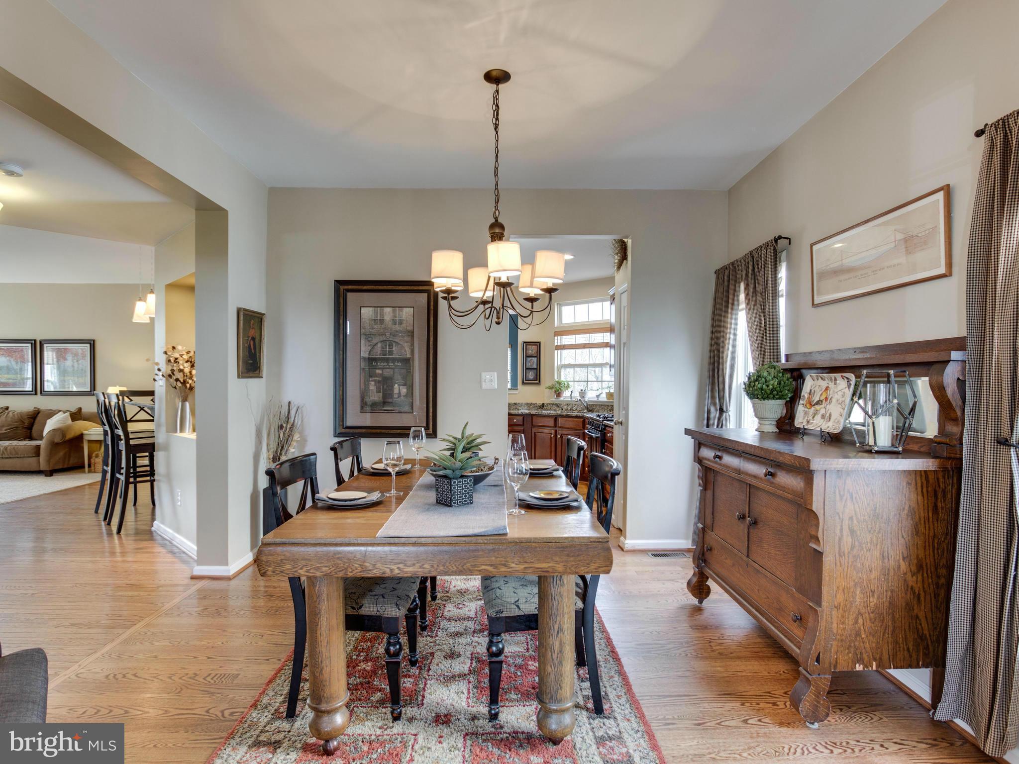 KINGSVIEW VILLAGE - Residential