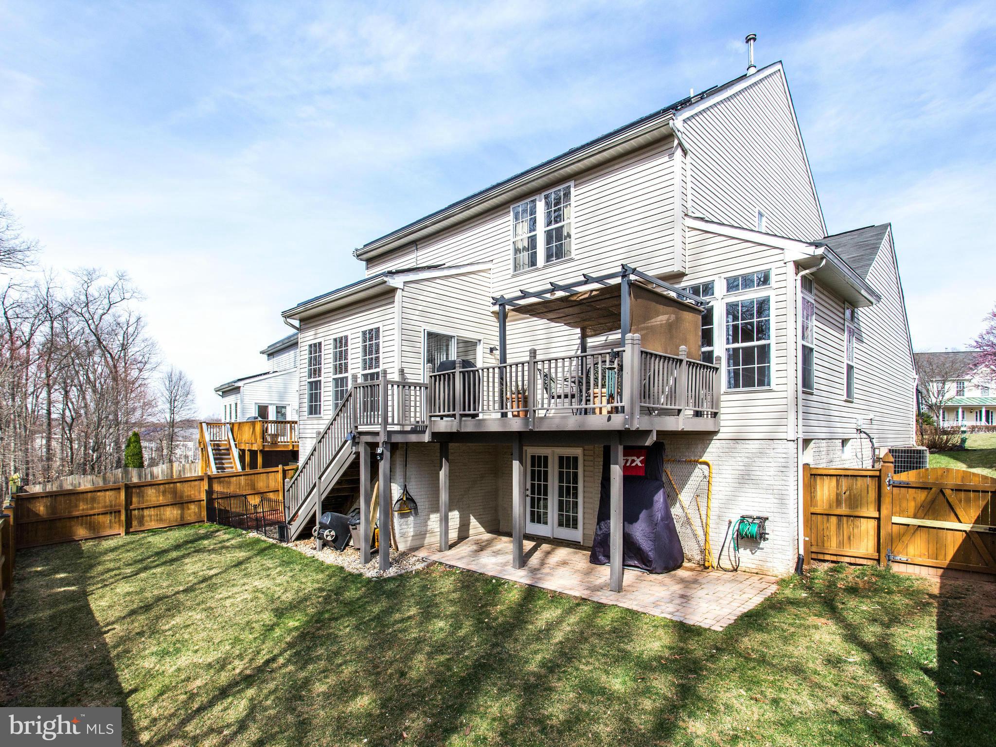 KINGSVIEW VILLAGE - Residential