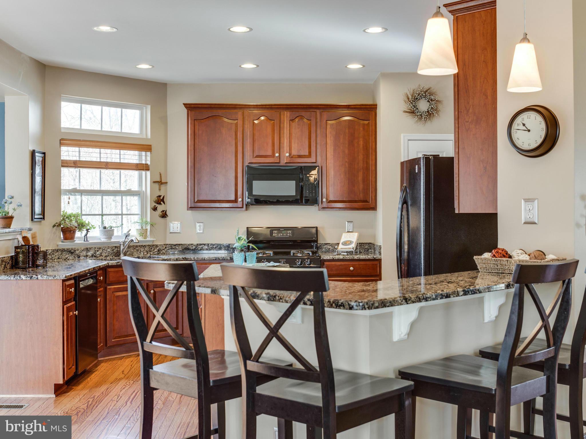 KINGSVIEW VILLAGE - Residential