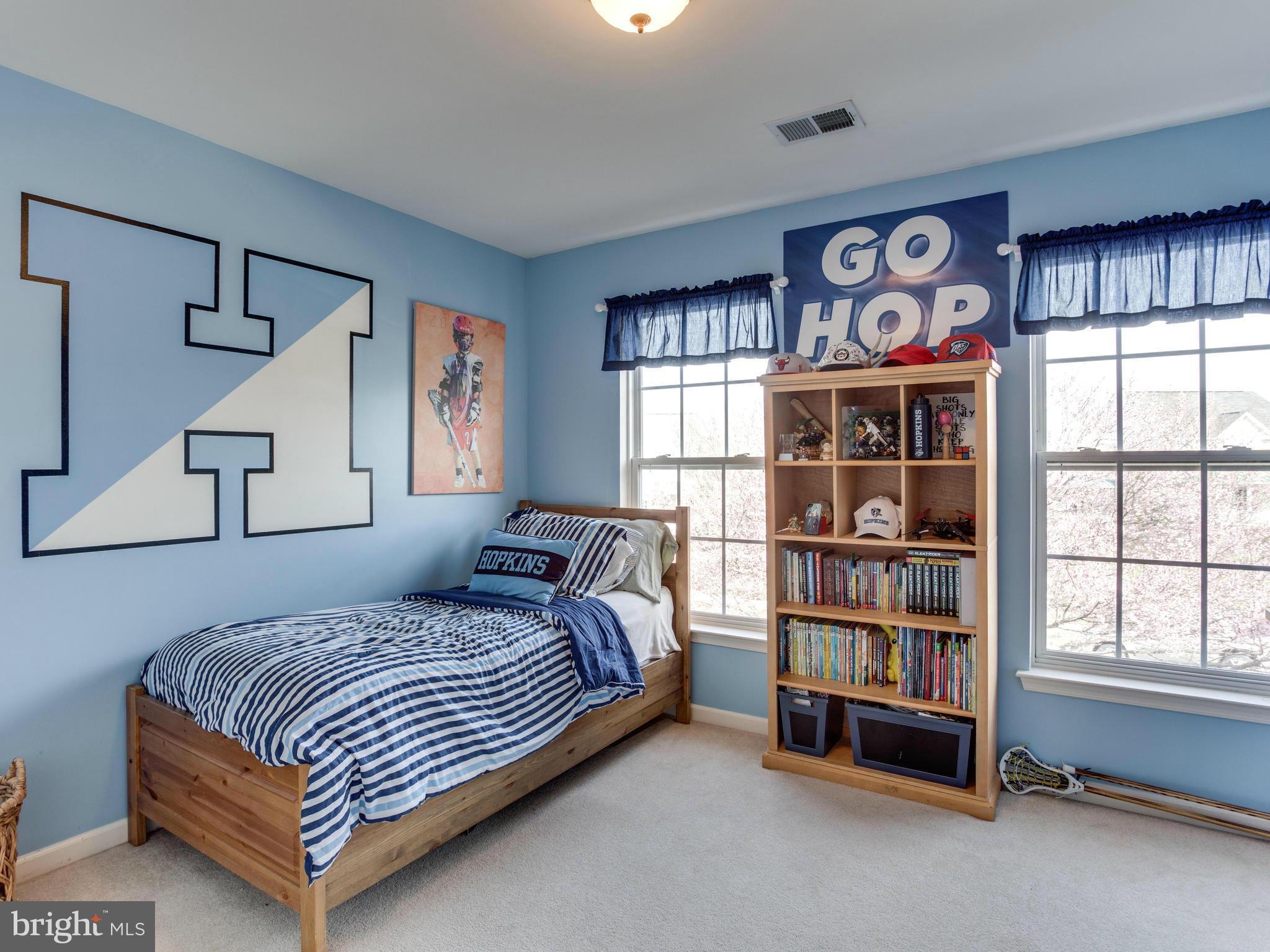 KINGSVIEW VILLAGE - Residential