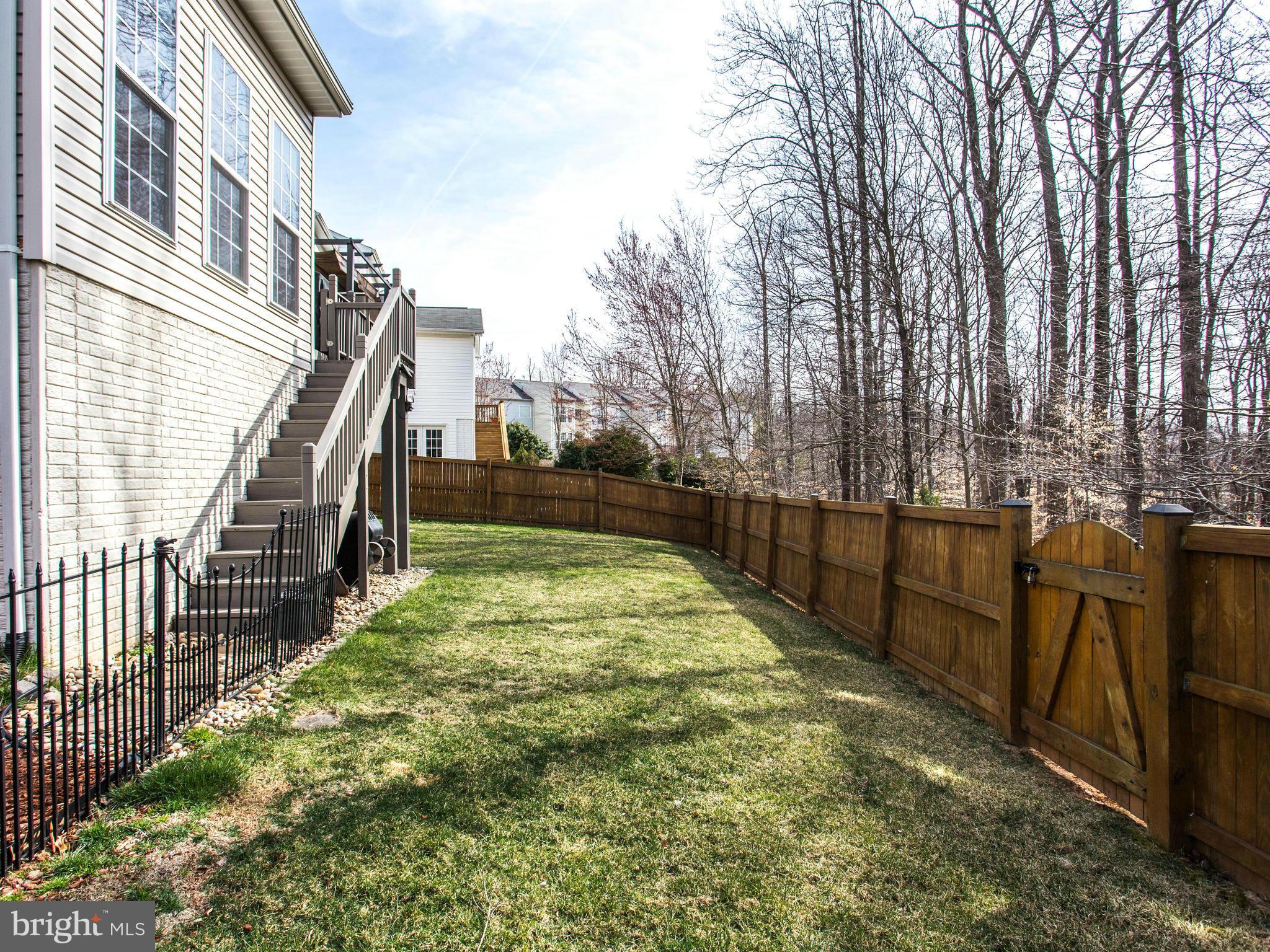 KINGSVIEW VILLAGE - Residential