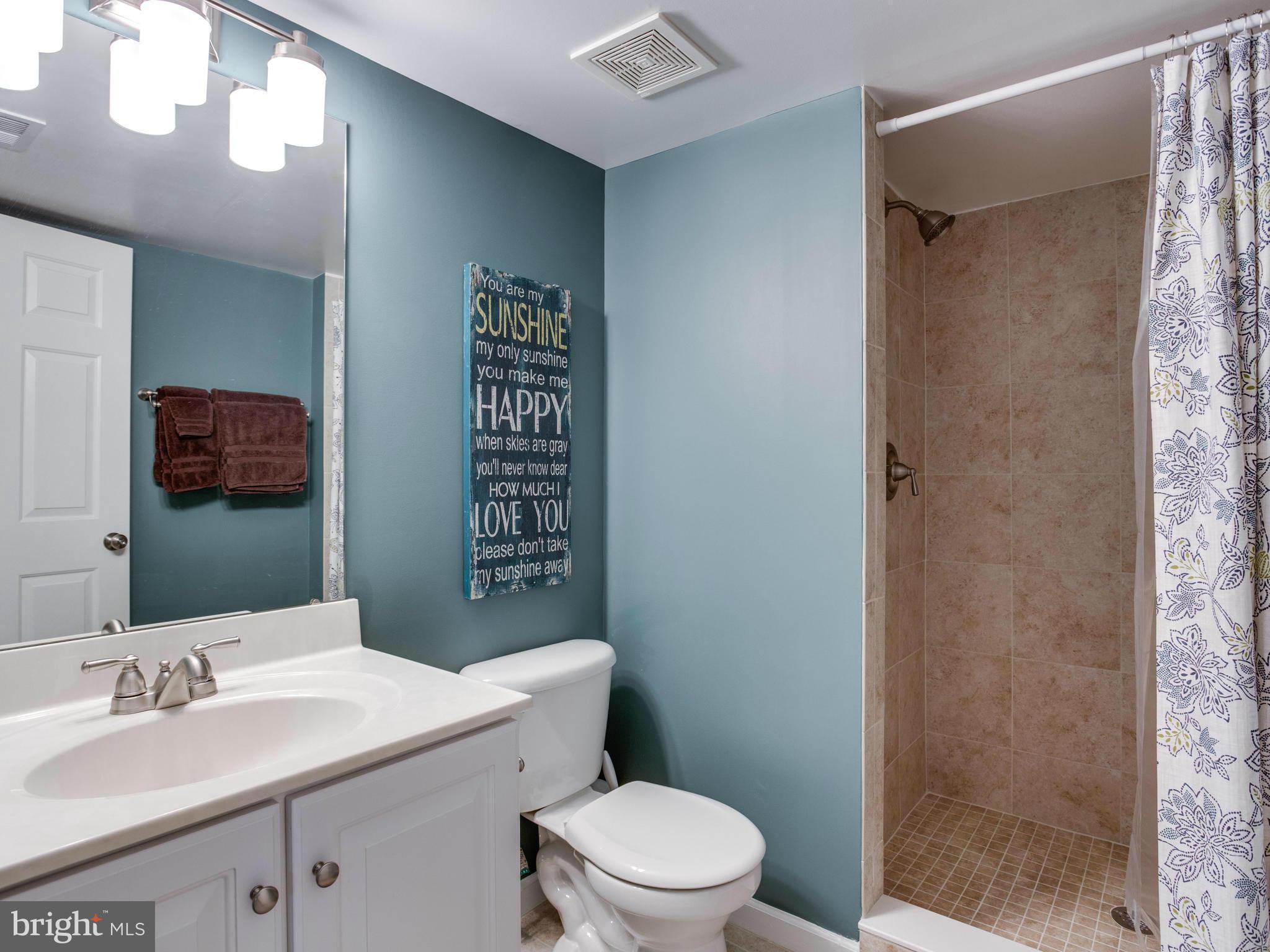 KINGSVIEW VILLAGE - Residential