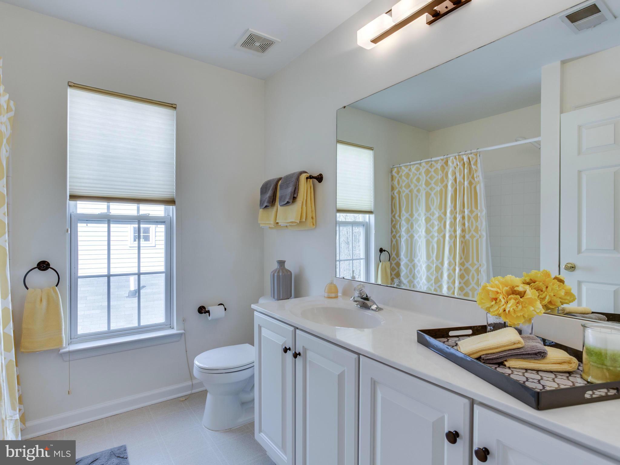 KINGSVIEW VILLAGE - Residential