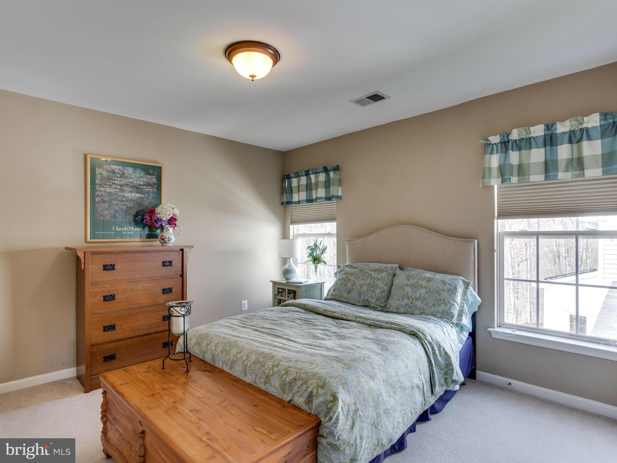 KINGSVIEW VILLAGE - Residential