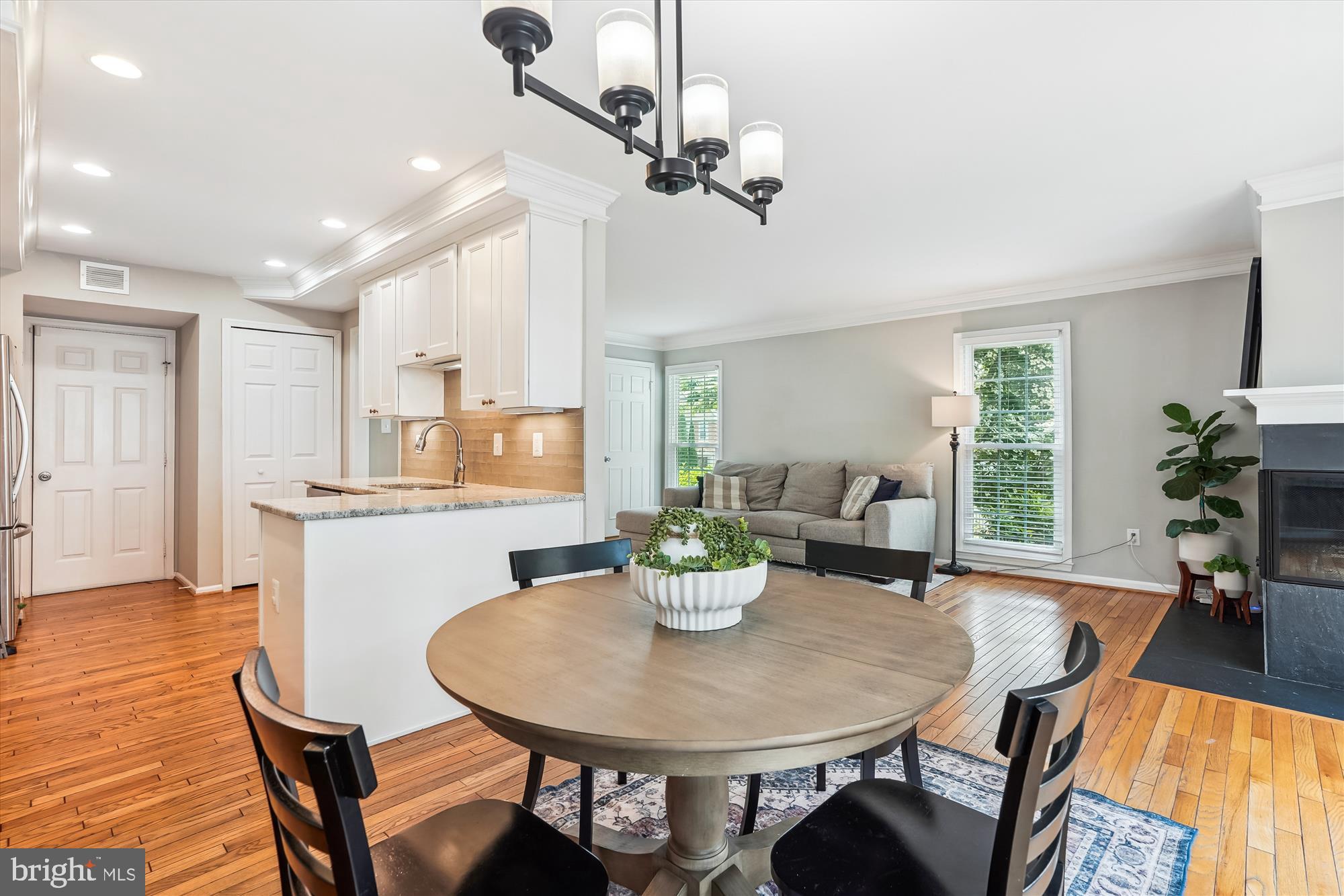 FAIR WOODS - Residential