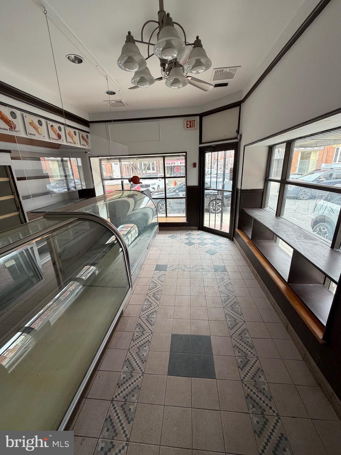 GIRARD ESTATES - Commercial Sale