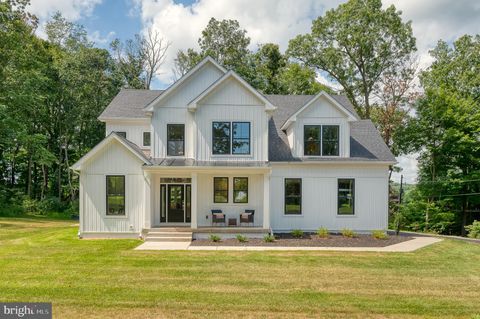 2001 CLOVER DRIVE FINKSBURG MD 21048