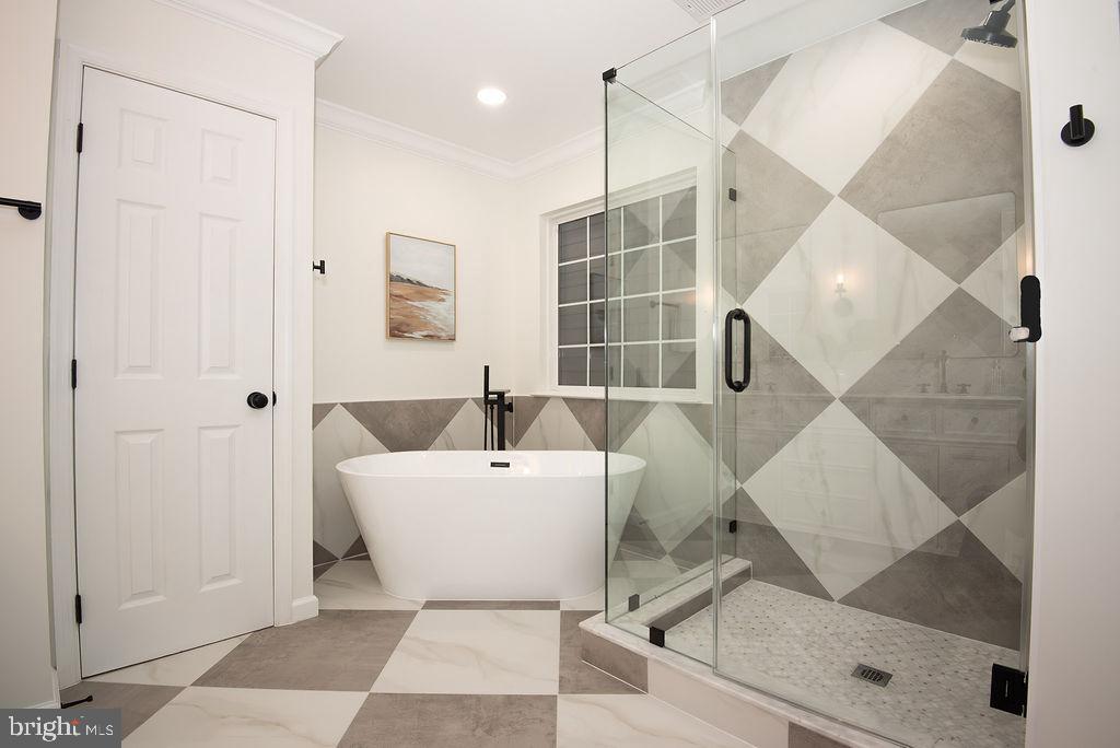 ROCKLAND VILLAGE - Residential