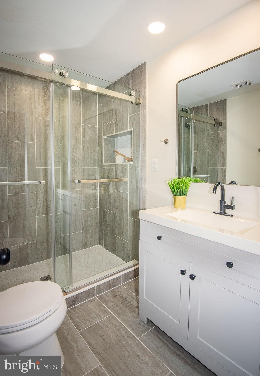 ROCKLAND VILLAGE - Residential