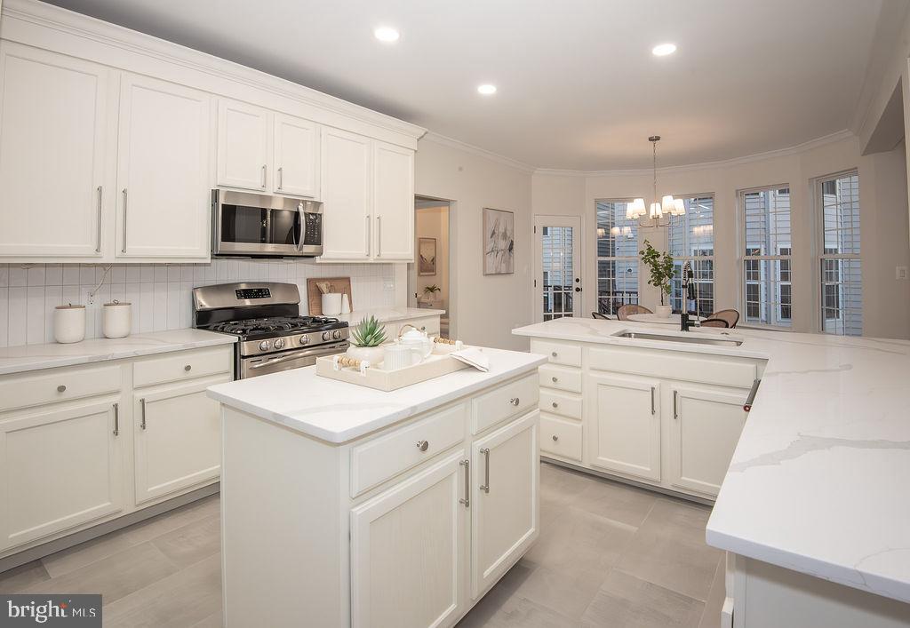 ROCKLAND VILLAGE - Residential