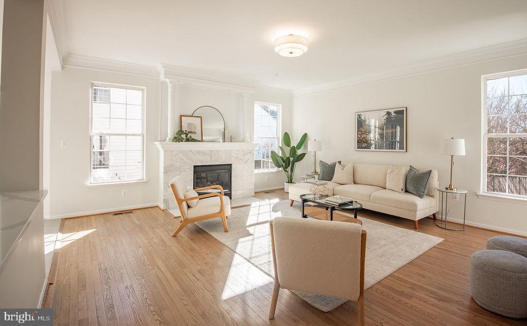 ROCKLAND VILLAGE - Residential