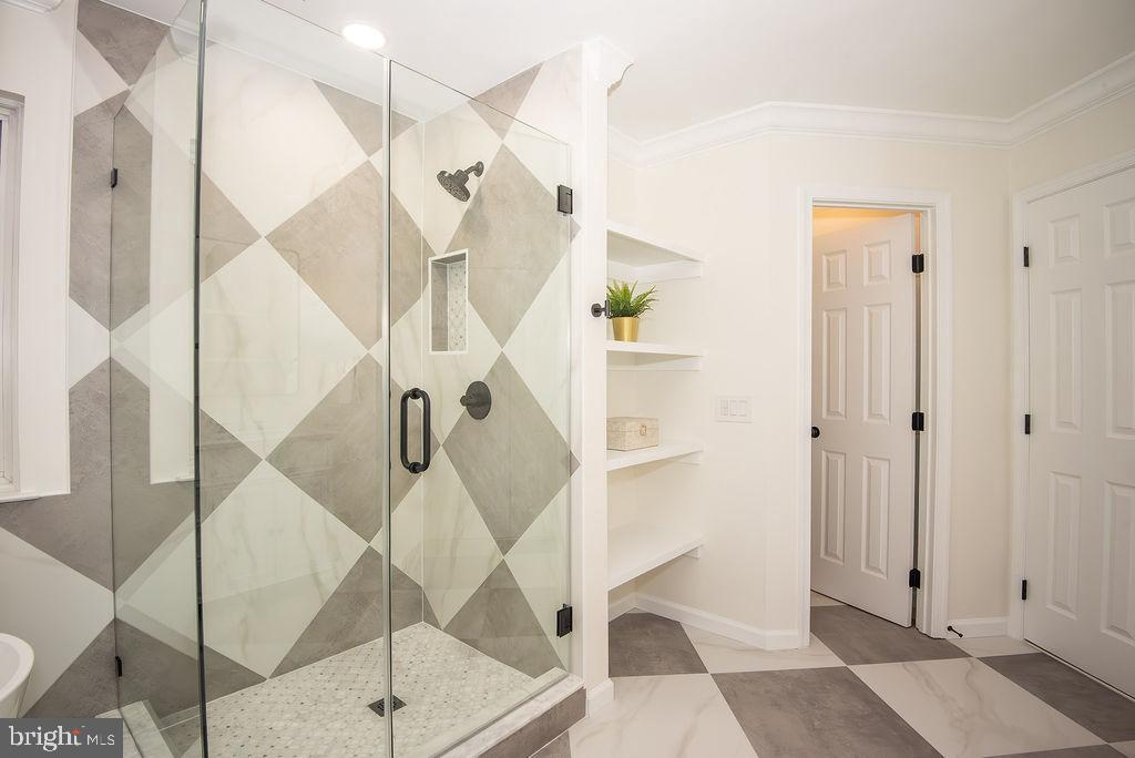 ROCKLAND VILLAGE - Residential