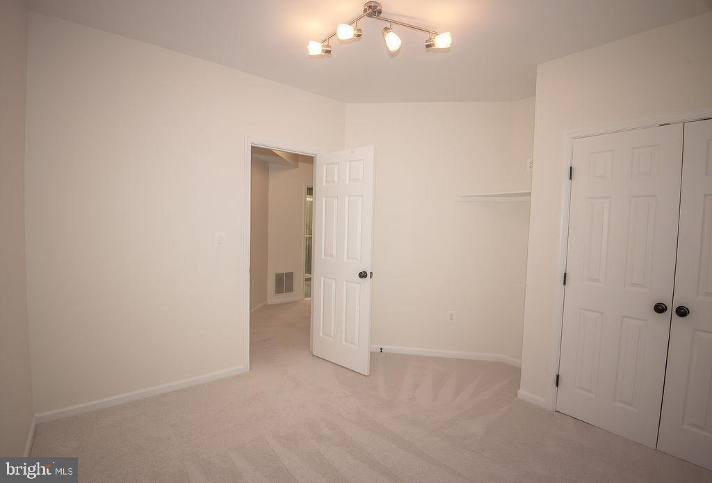 ROCKLAND VILLAGE - Residential