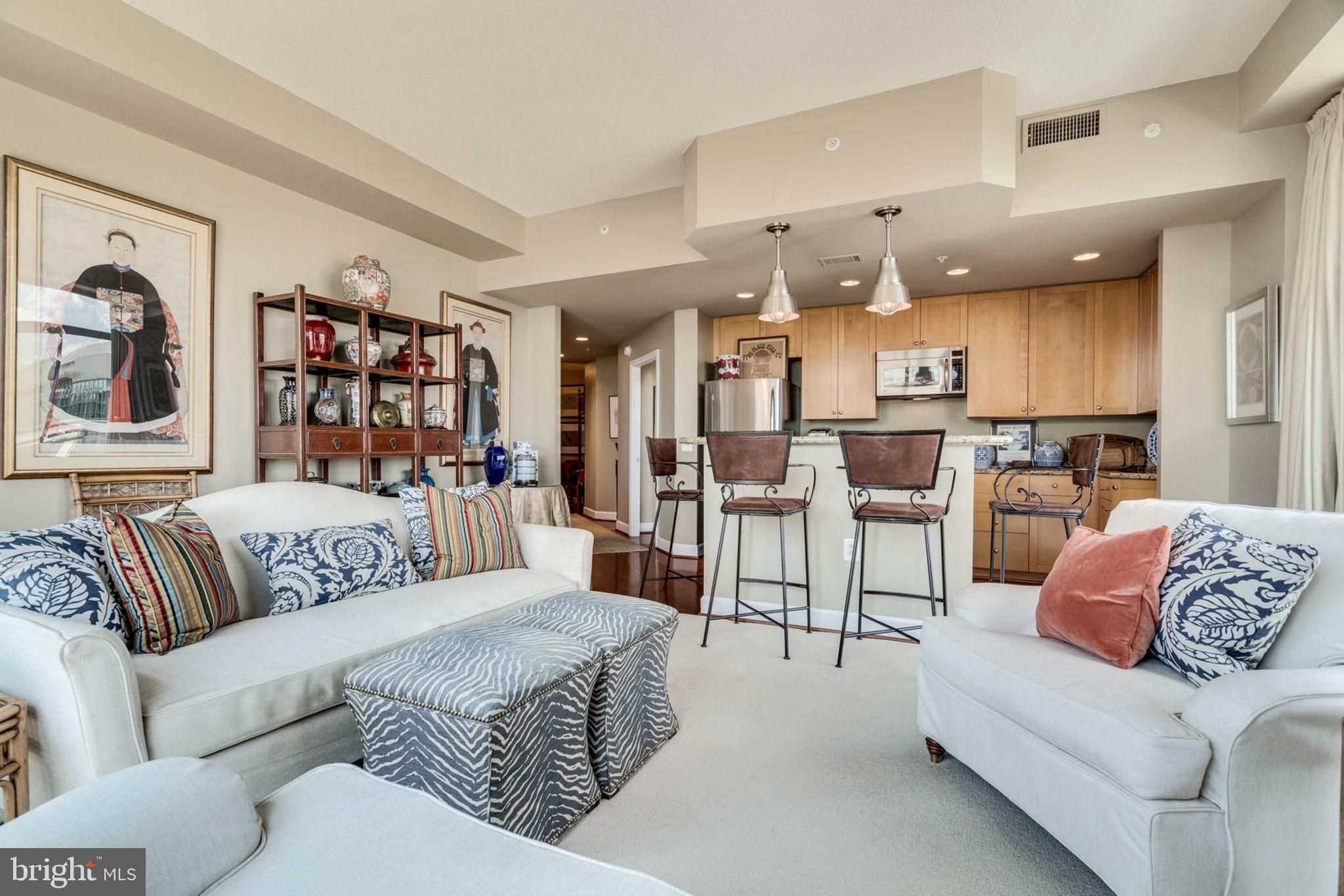 ECLIPSE ON CENTER PARK - Residential