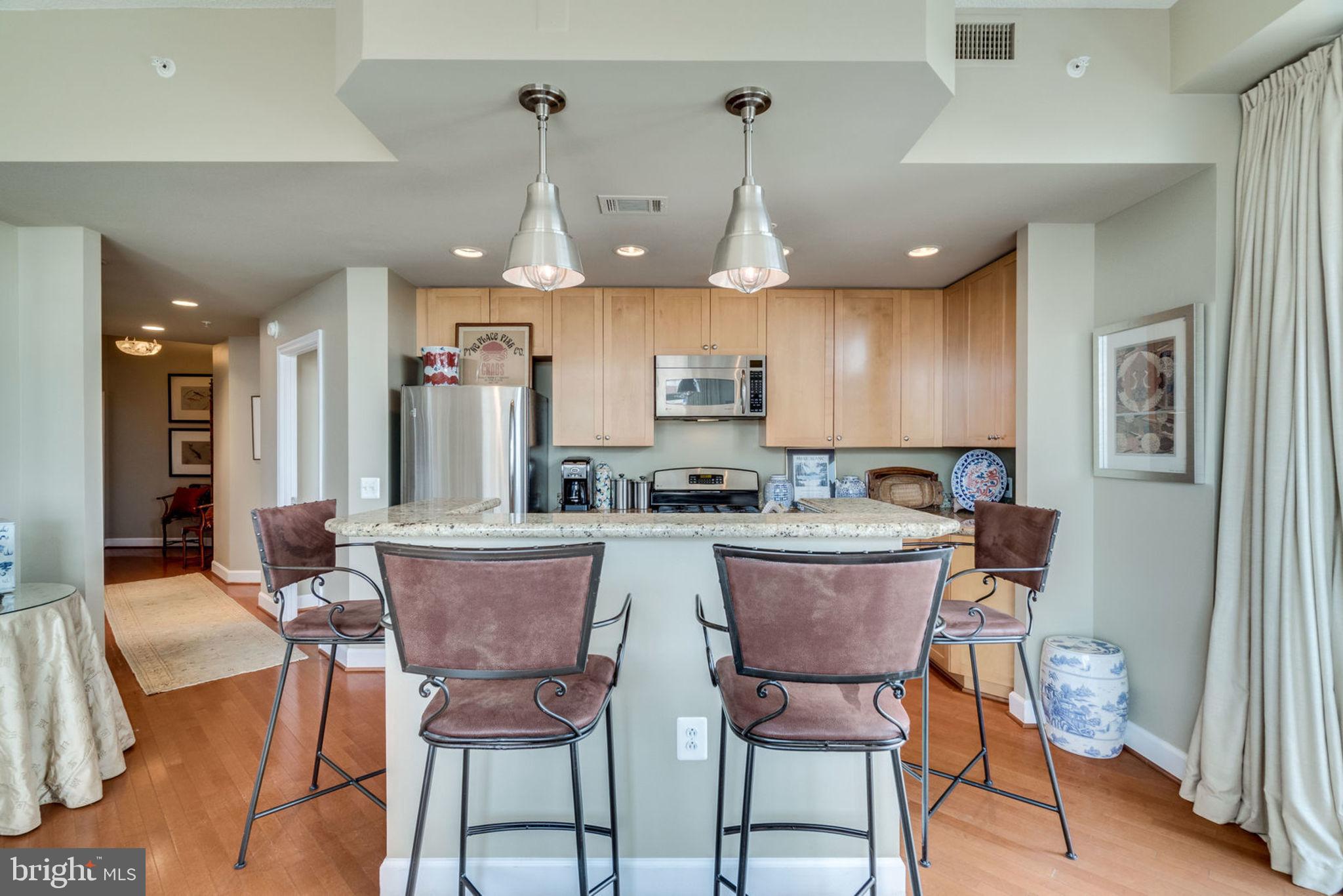 ECLIPSE ON CENTER PARK - Residential