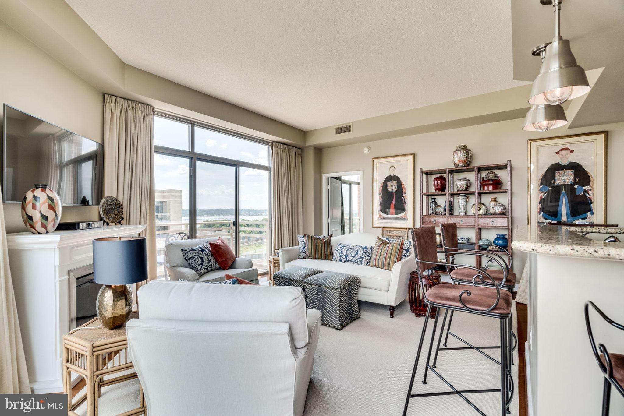 ECLIPSE ON CENTER PARK - Residential