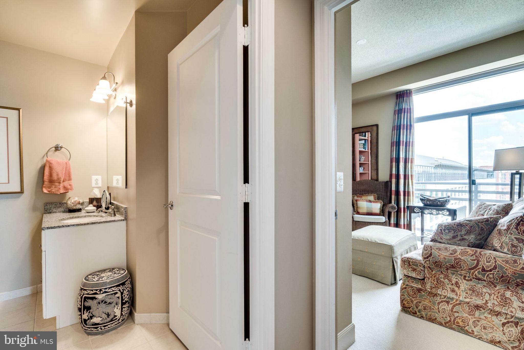 ECLIPSE ON CENTER PARK - Residential