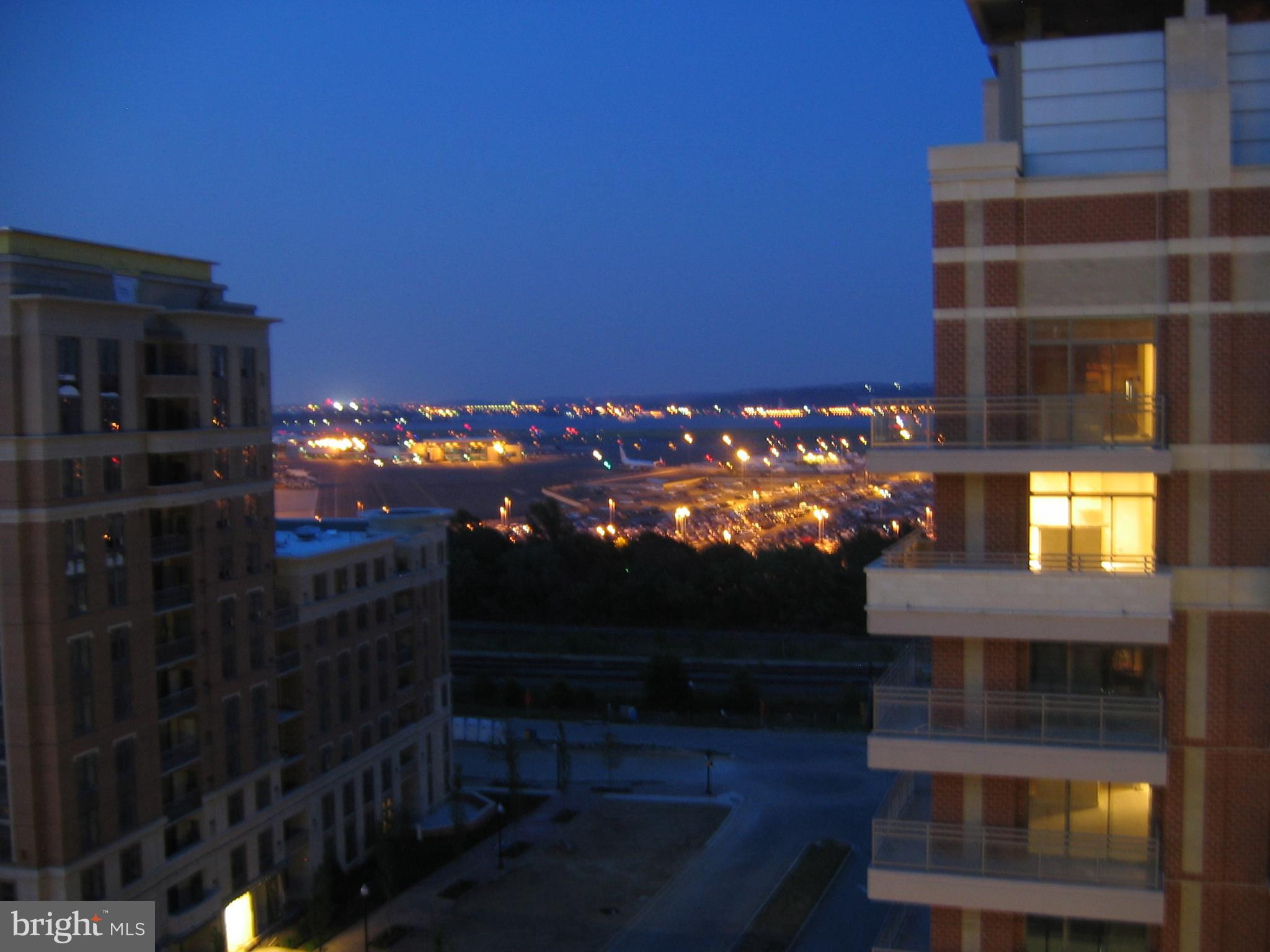 ECLIPSE ON CENTER PARK - Residential
