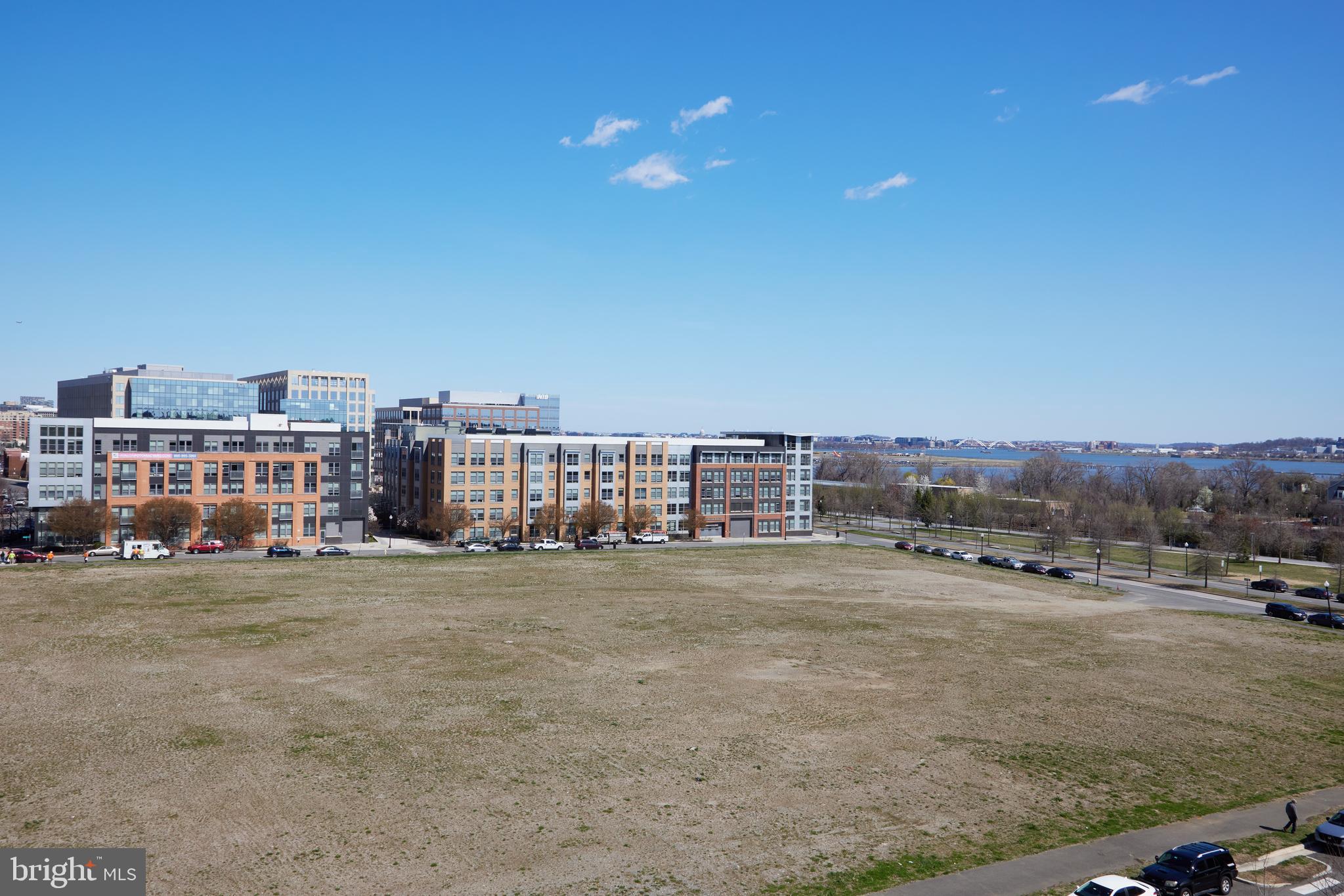 POTOMAC YARD - Residential