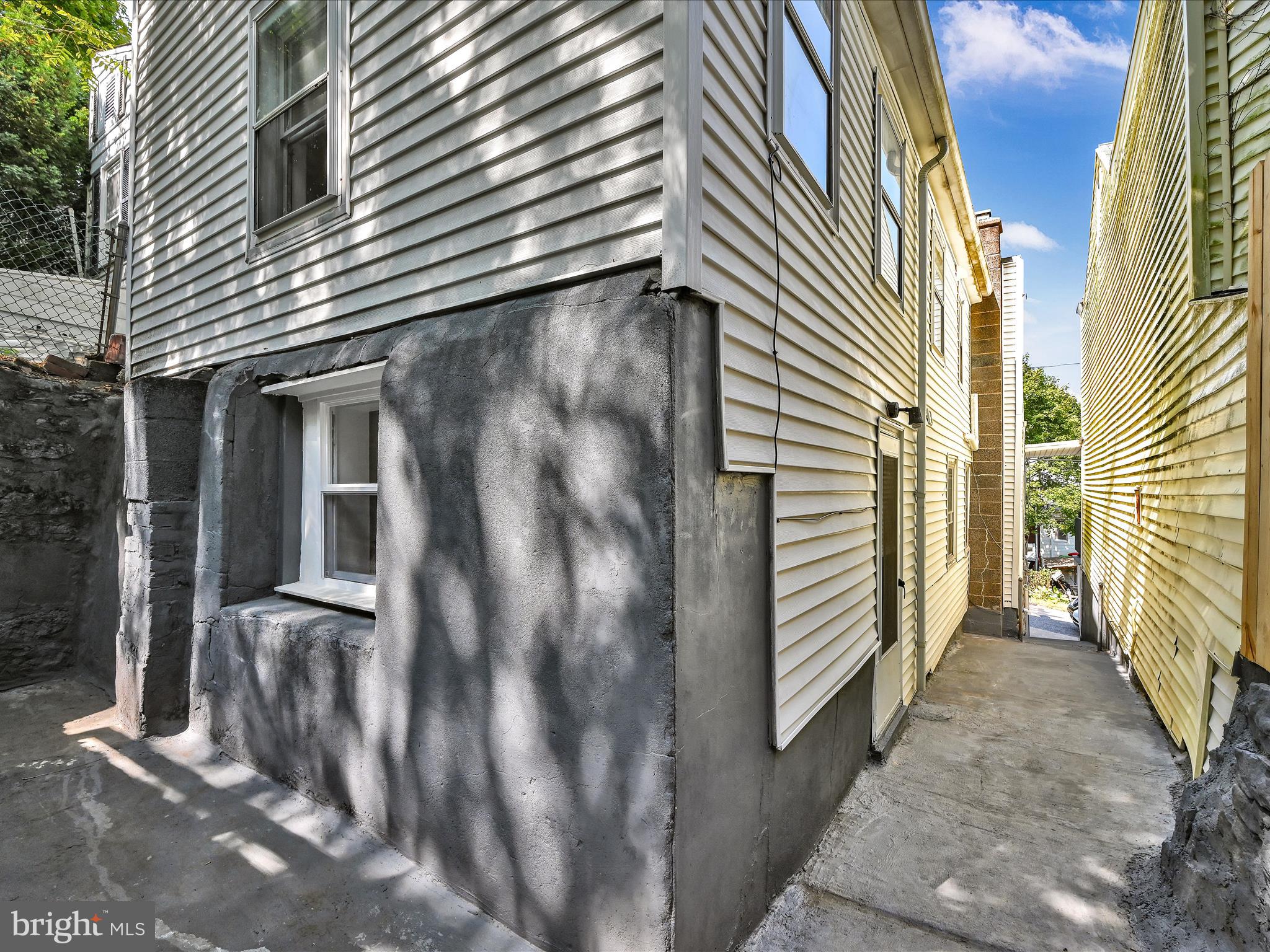 BUNKER HILL - Residential