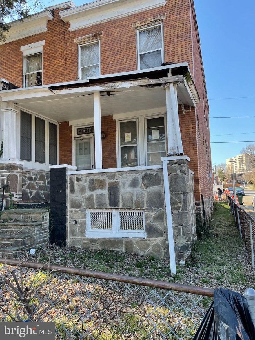 Investors Alert!!!  Don't miss out on this 3 bedroom 1 1/2 bath home. There has already been 3 renovation on this block and more to come. This home has a fully fenced in front and back yard with street parking in front of the home as well as the entire side of the home. Let's not leave out that this is a end of rowhome unit which gives you more yard space.

This home will need some TLC so investors bring your ideas.