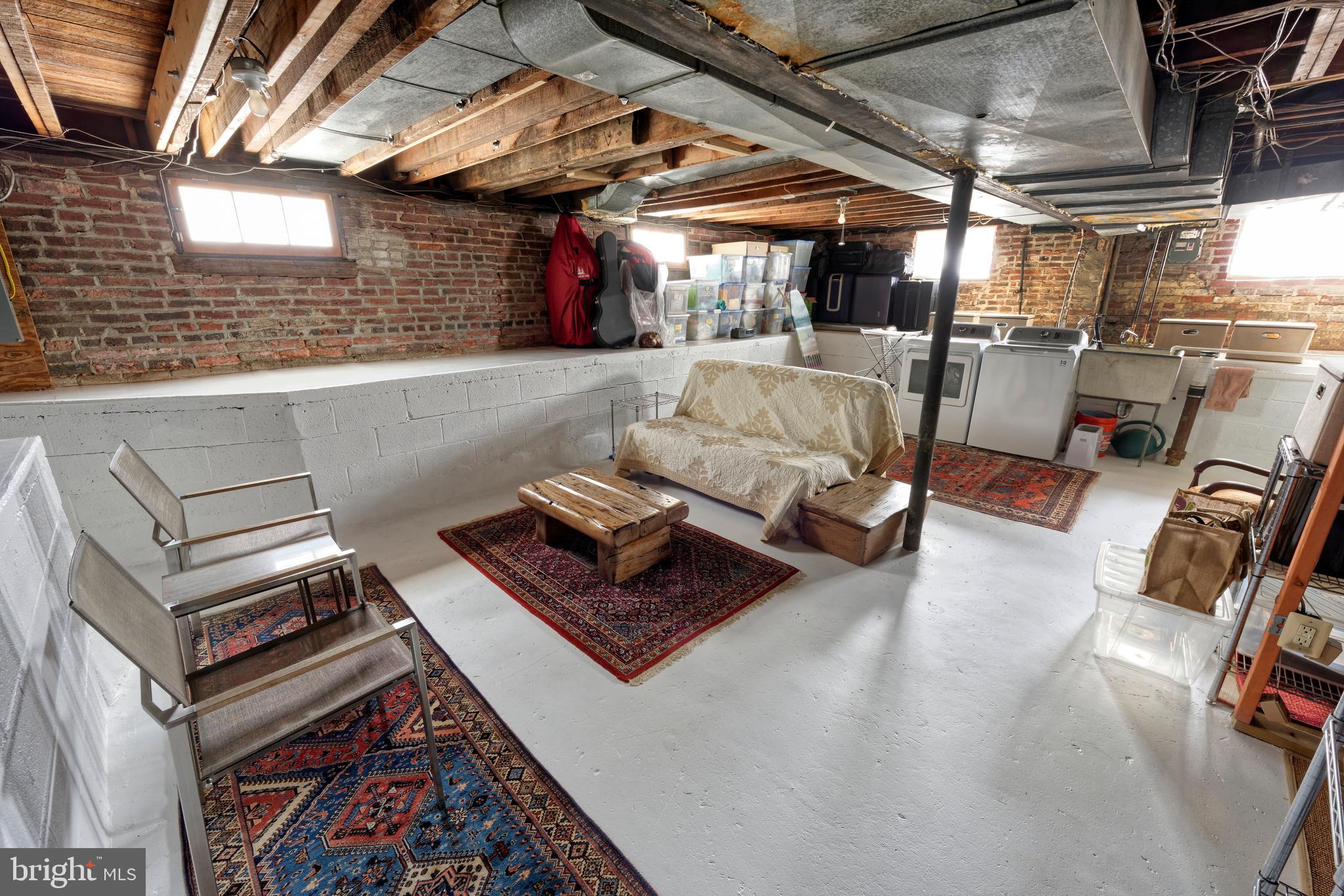 OLD TOWN ALEXANDRIA - Residential