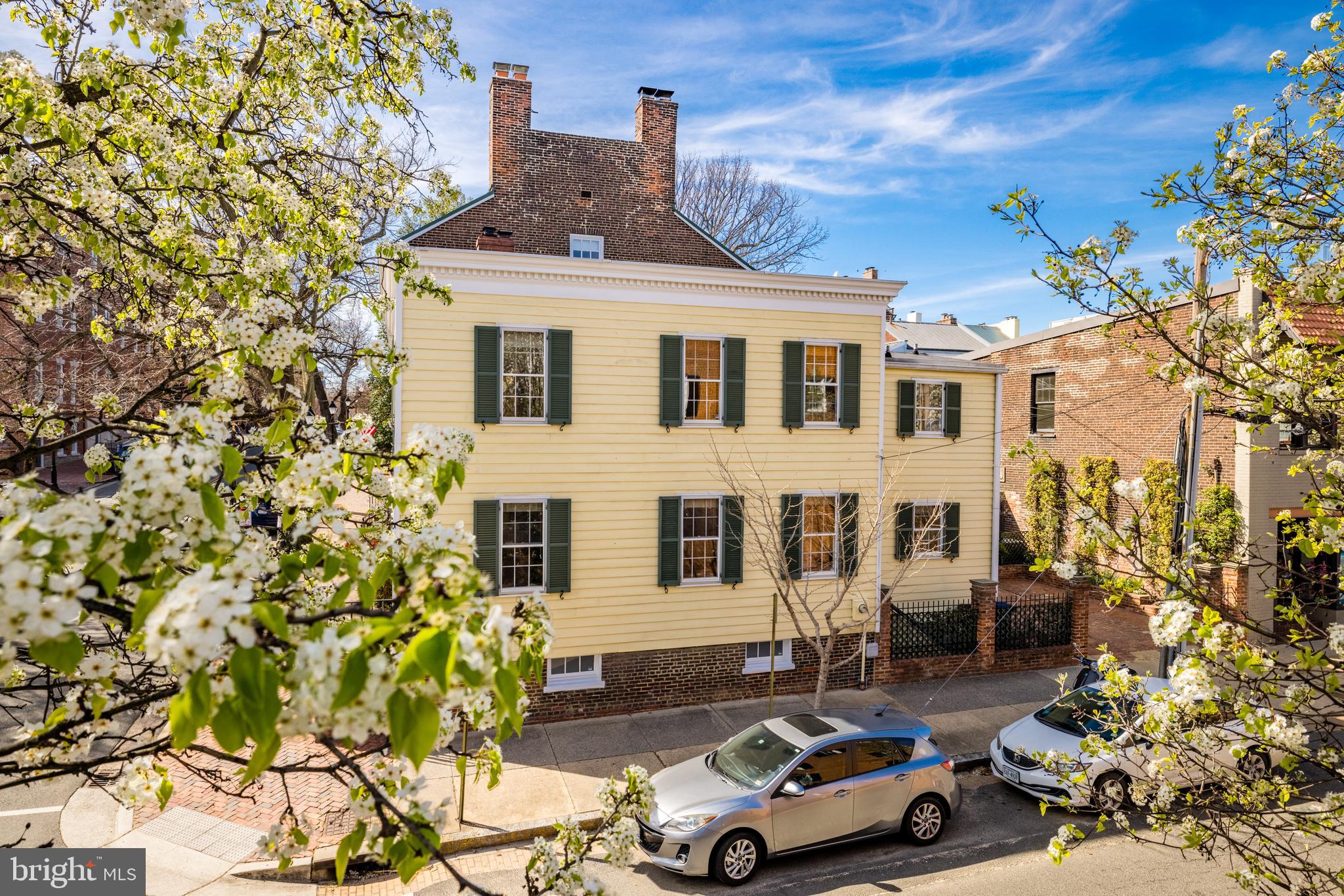 OLD TOWN ALEXANDRIA - Residential