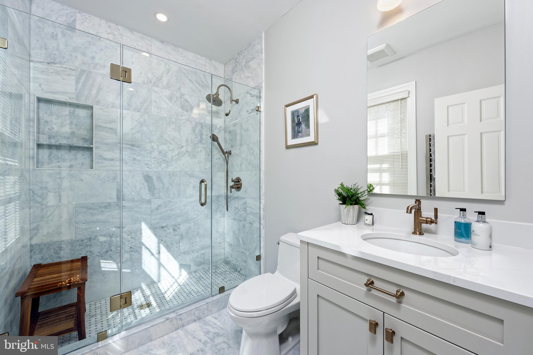 OLD TOWN ALEXANDRIA - Residential