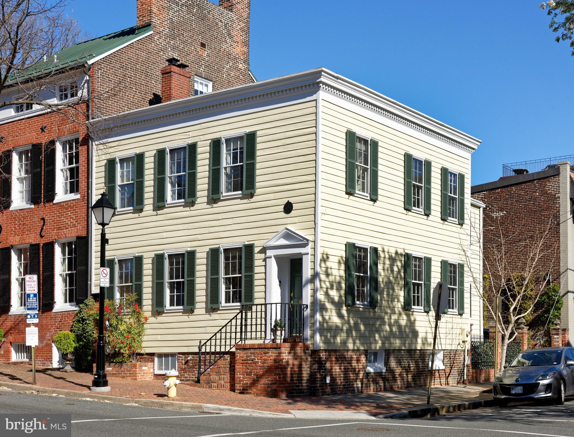 OLD TOWN ALEXANDRIA - Residential