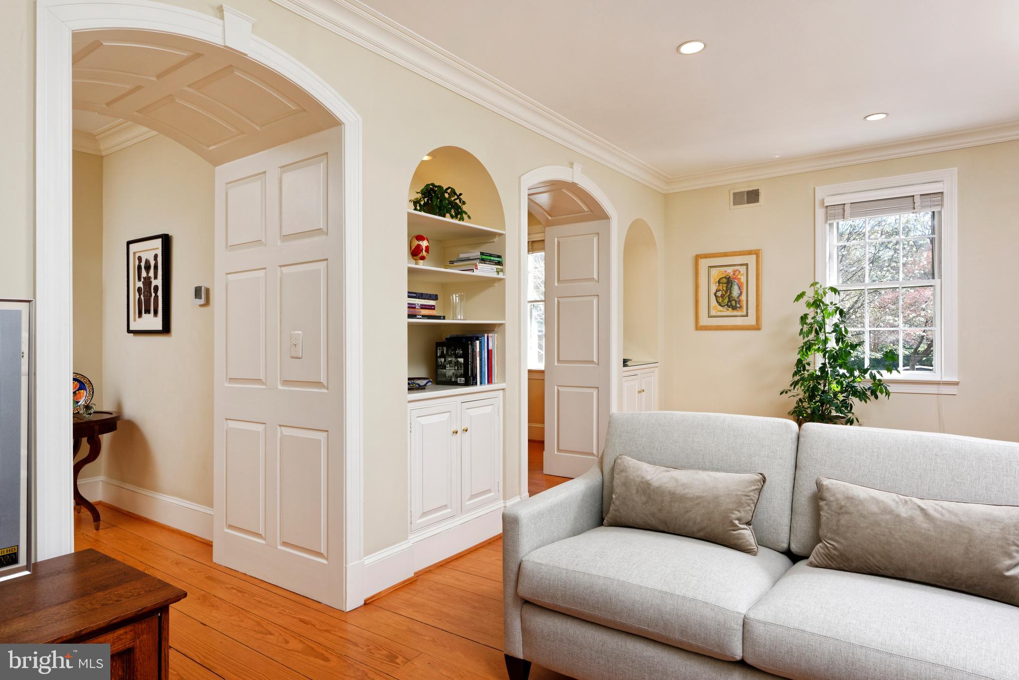 OLD TOWN ALEXANDRIA - Residential