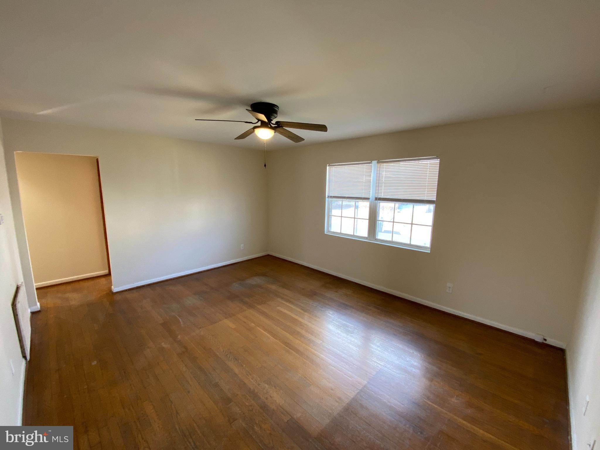 423 HILL STREET 3
