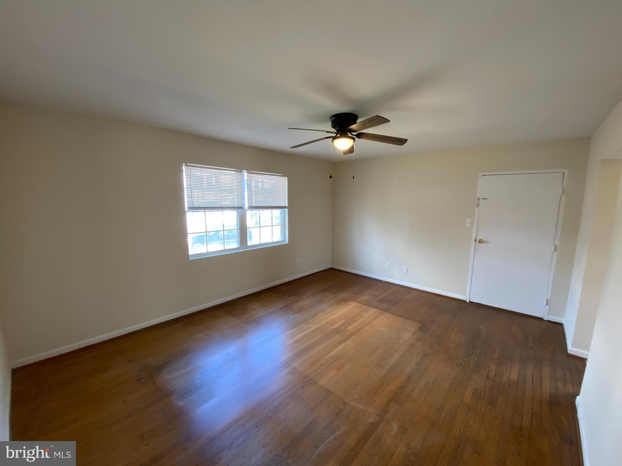 423 HILL STREET 3