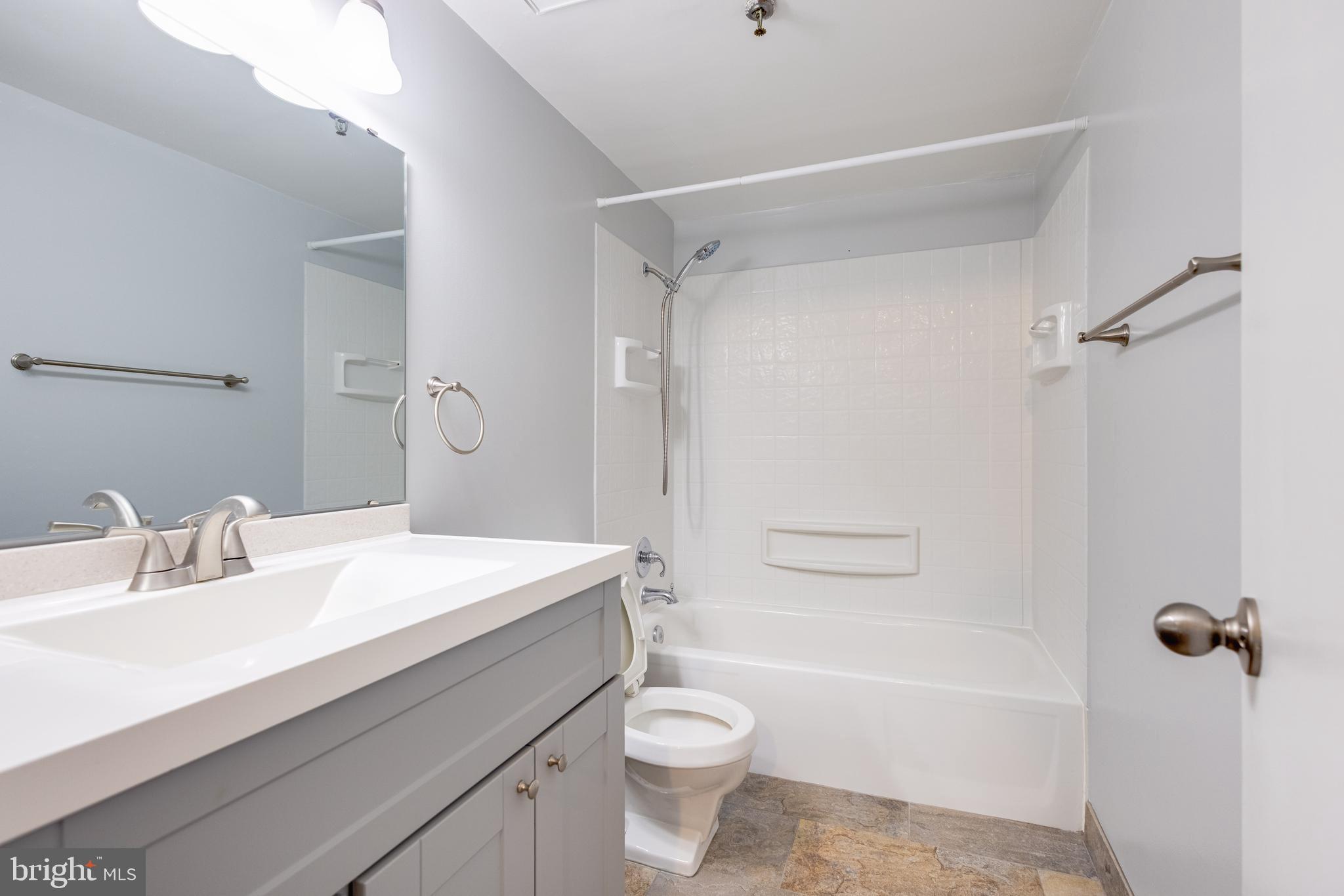 HIGHPOINTE - Residential Lease