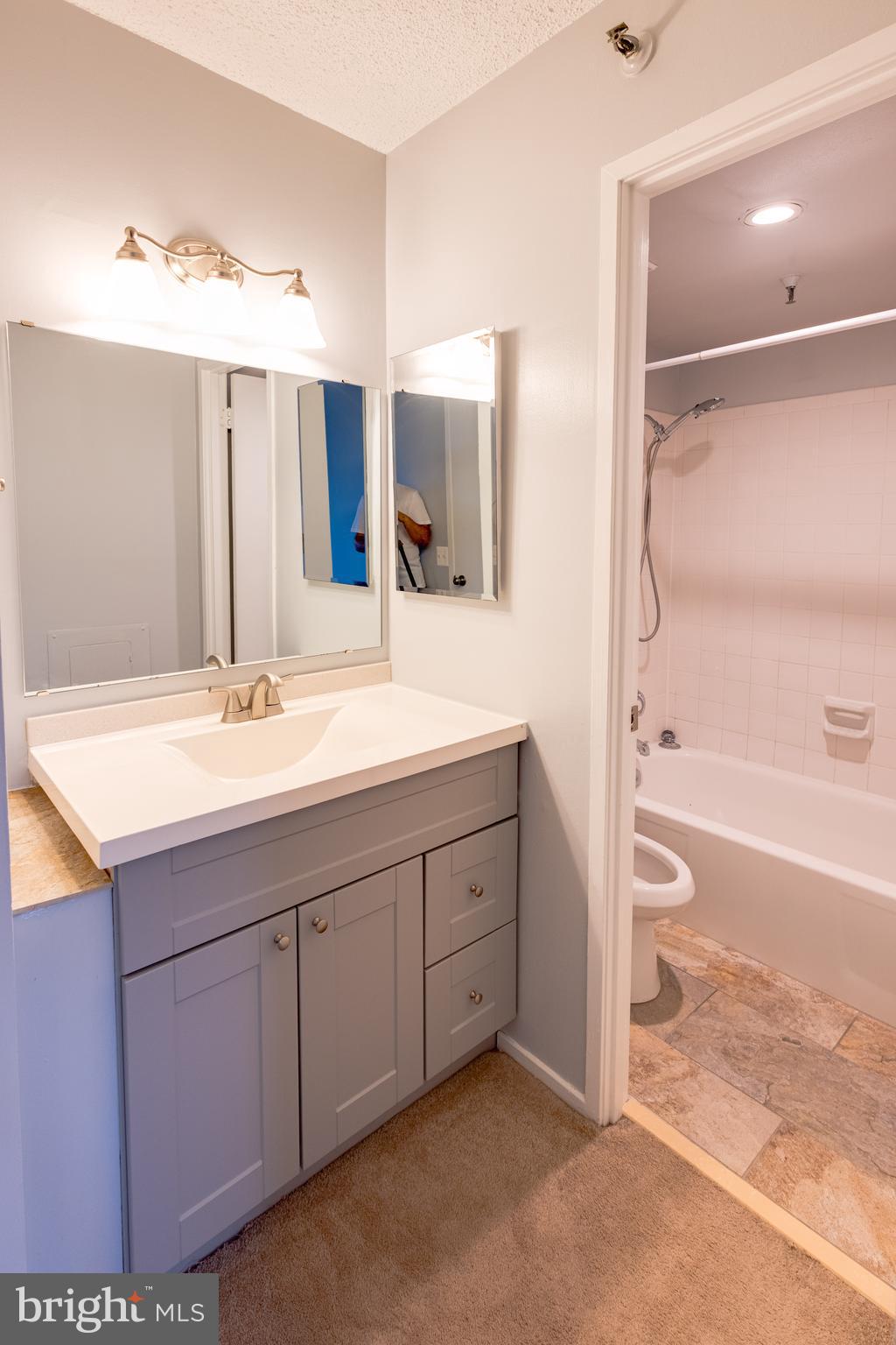 HIGHPOINTE - Residential Lease